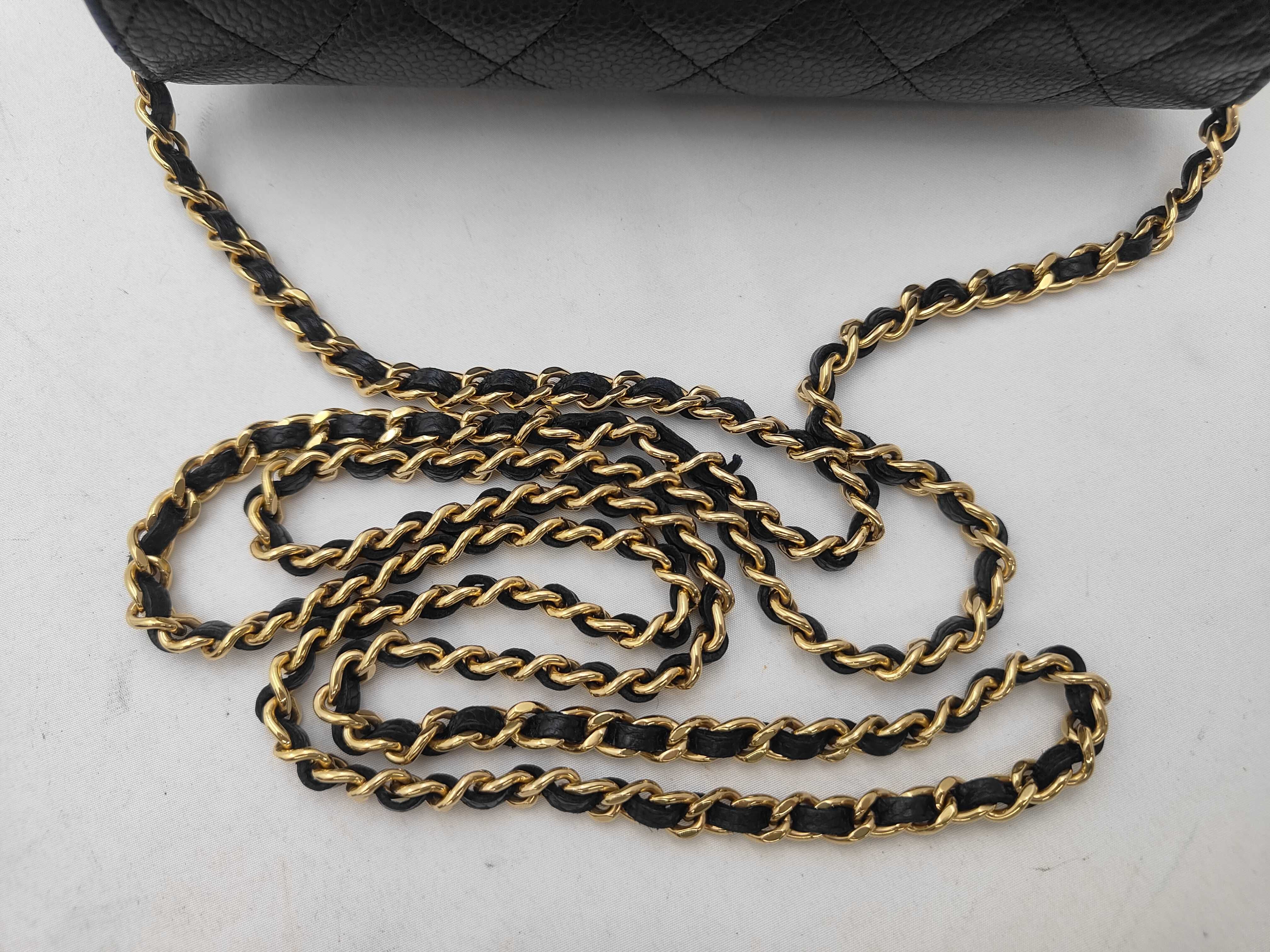 Matelassé Chain Wallet Caviar Skin Shoulder Bag — view 3