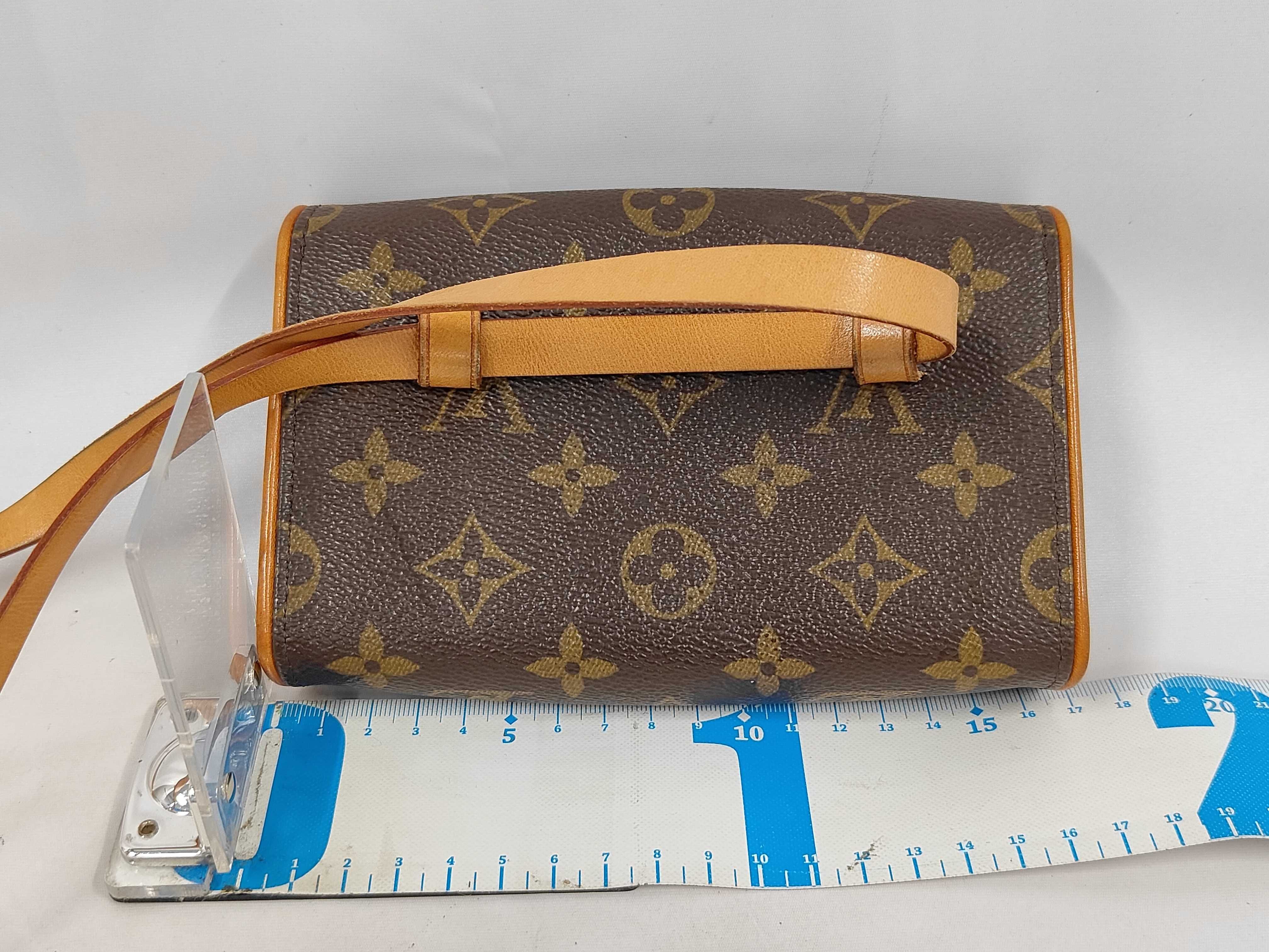 LV Pochette Florentine Monogram M51855 Shoulder Bag — view 2