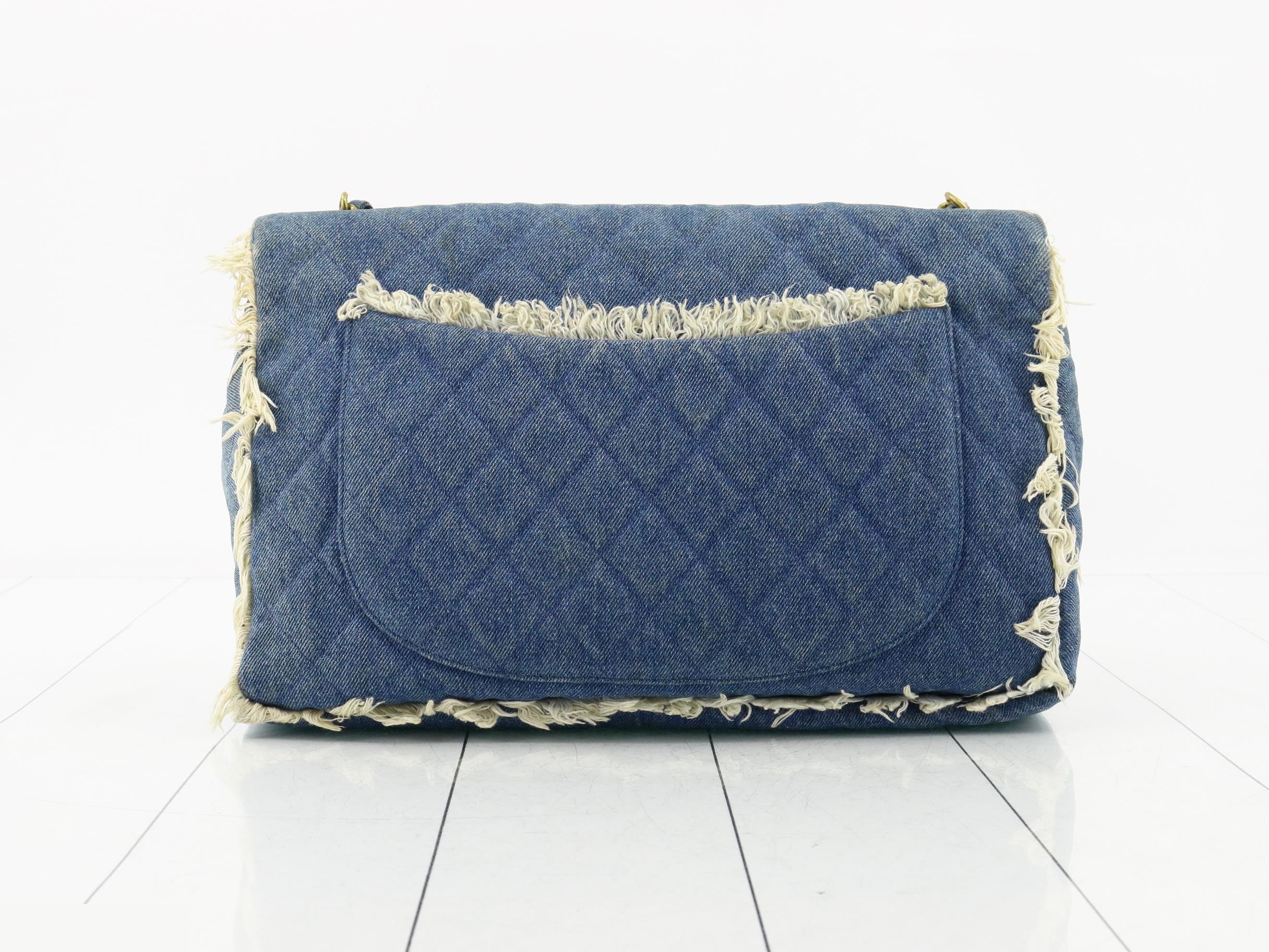 Matelassé (bag) - Shoulder bag — view 2