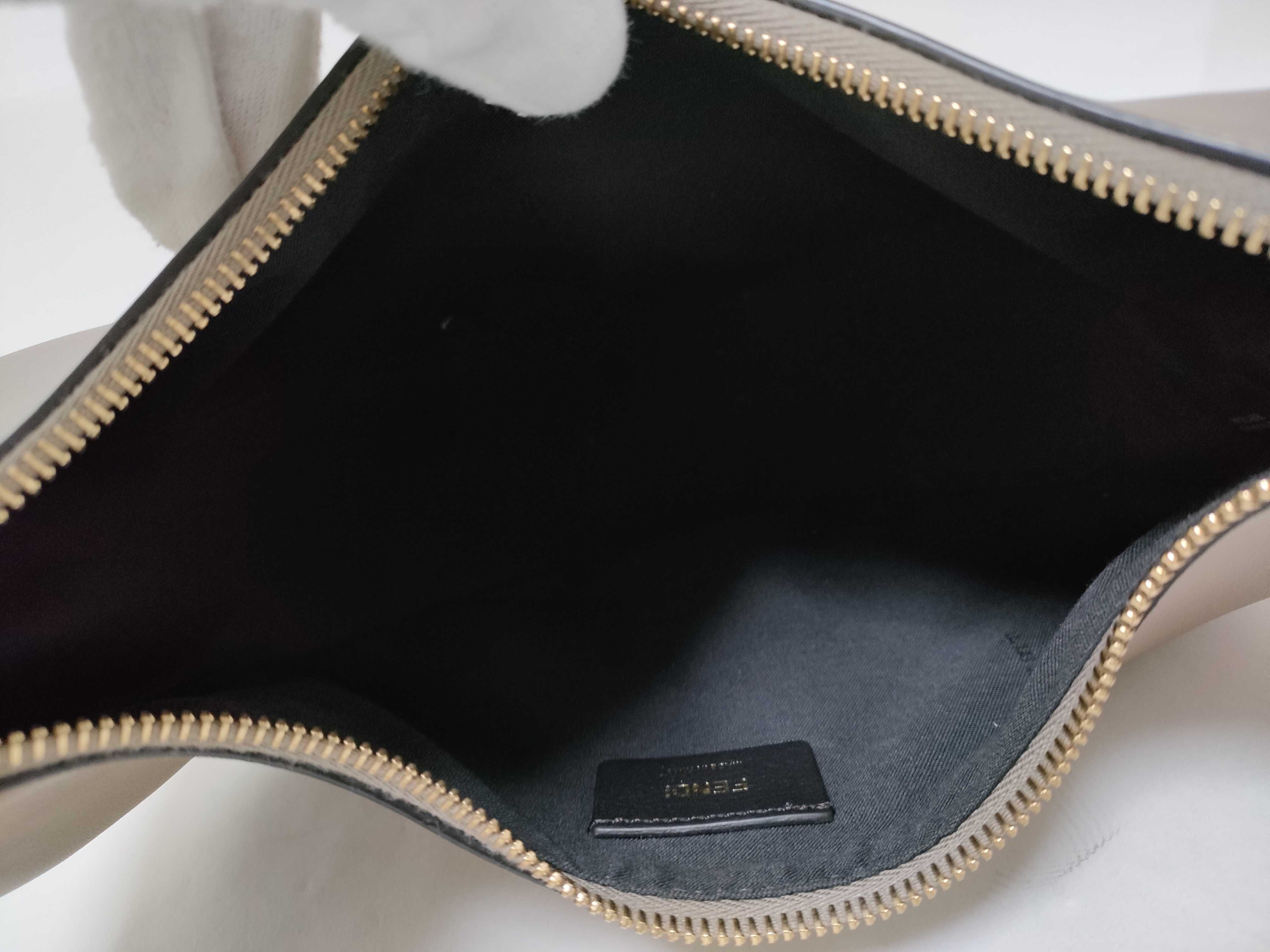 ID- Cowskin Fendigraphy 28cm Handbag GHW Shoulder Bag — view 10