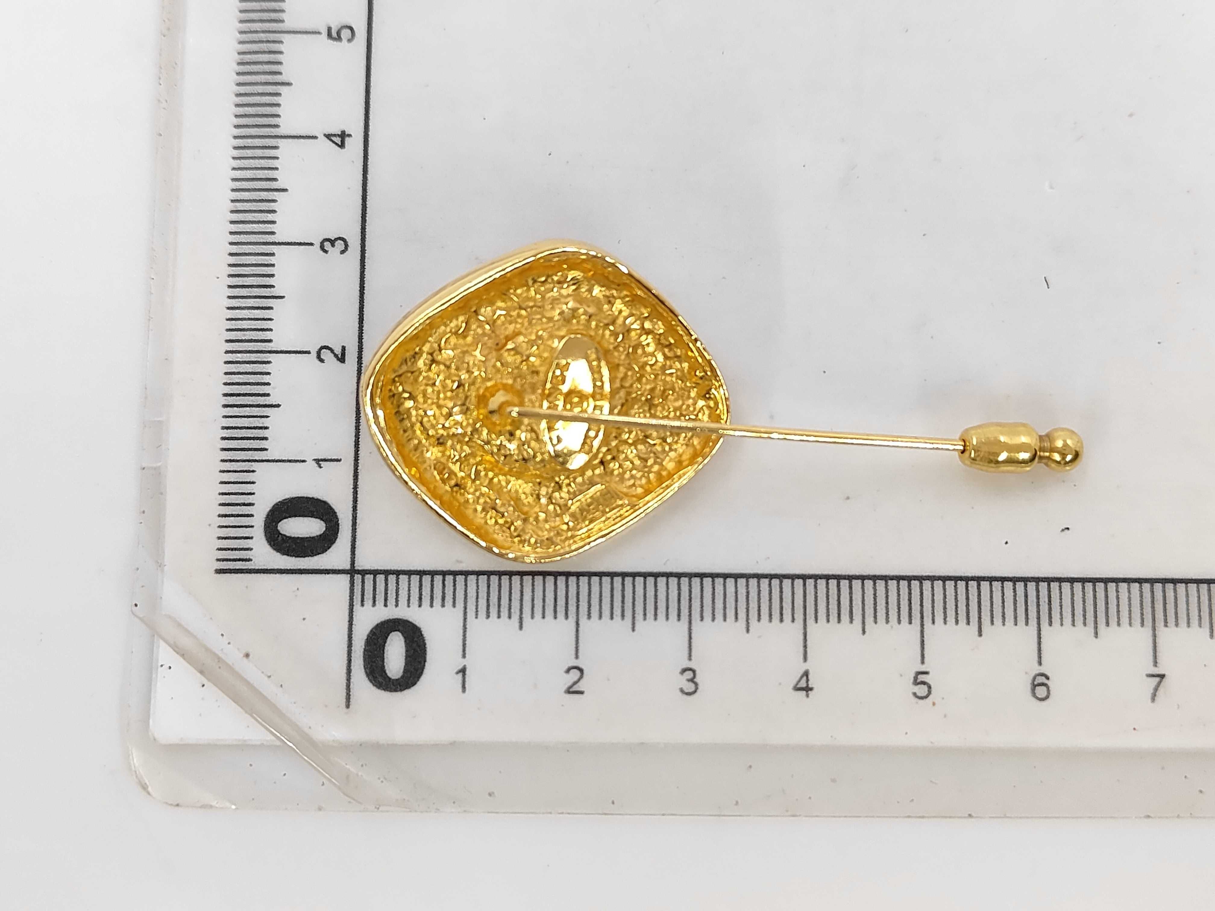 pearl brooch — view 7