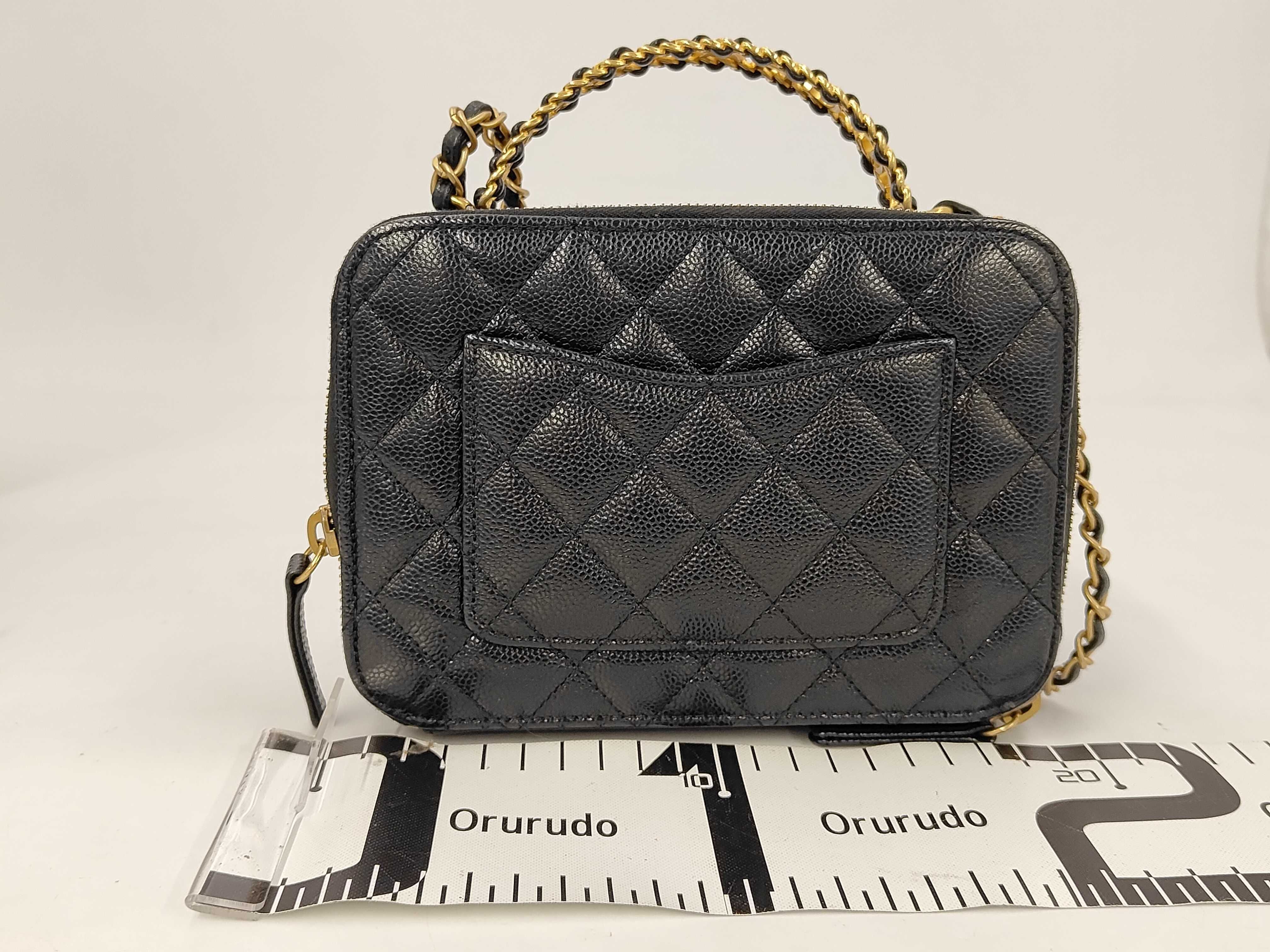 Matelassé Chain Bag, Random Serial Number, Caviar Leather, Black, Gold Hardware, Handbag — view 2