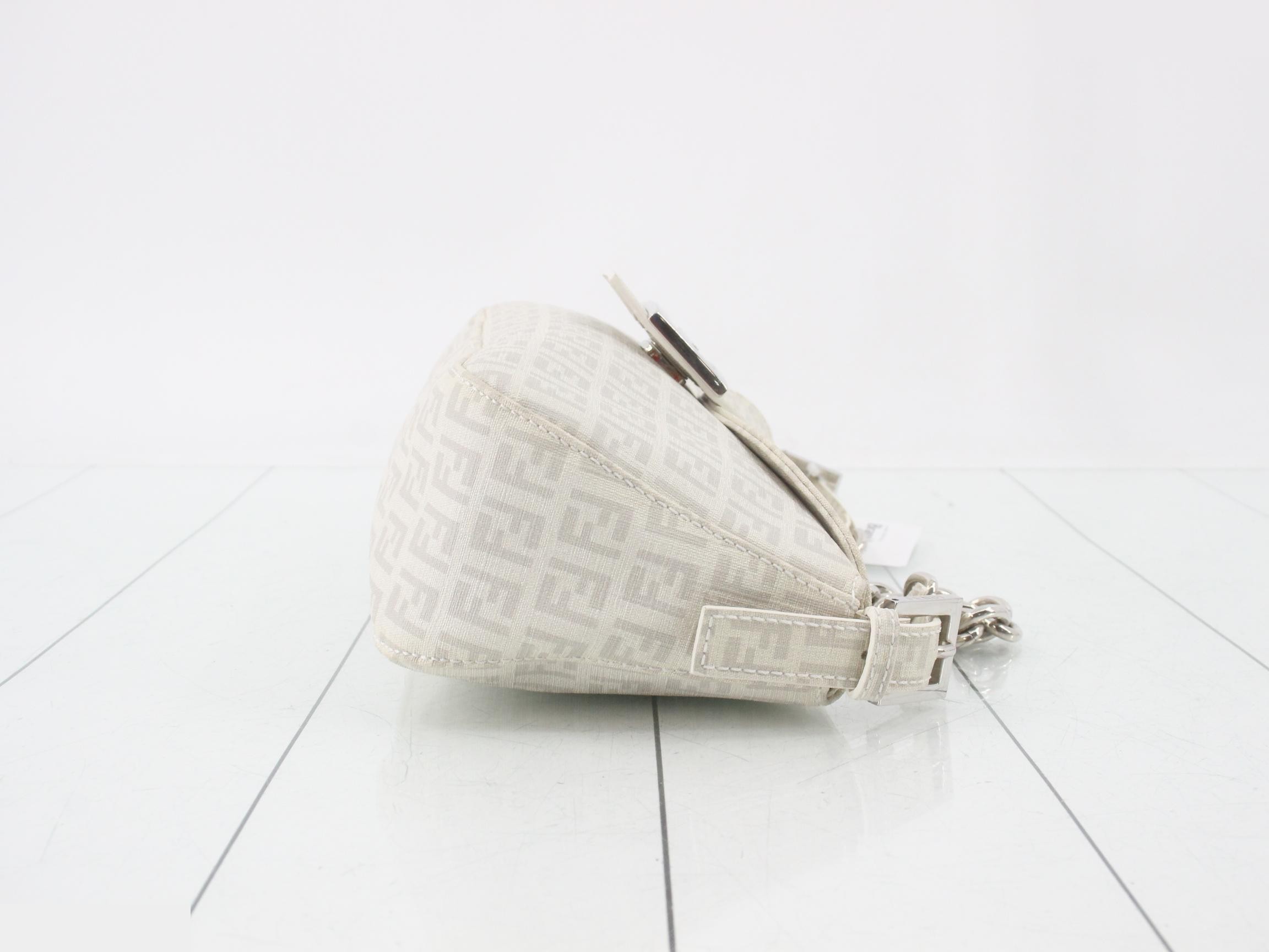 Zucchino Chain Shoulder Bag — view 3