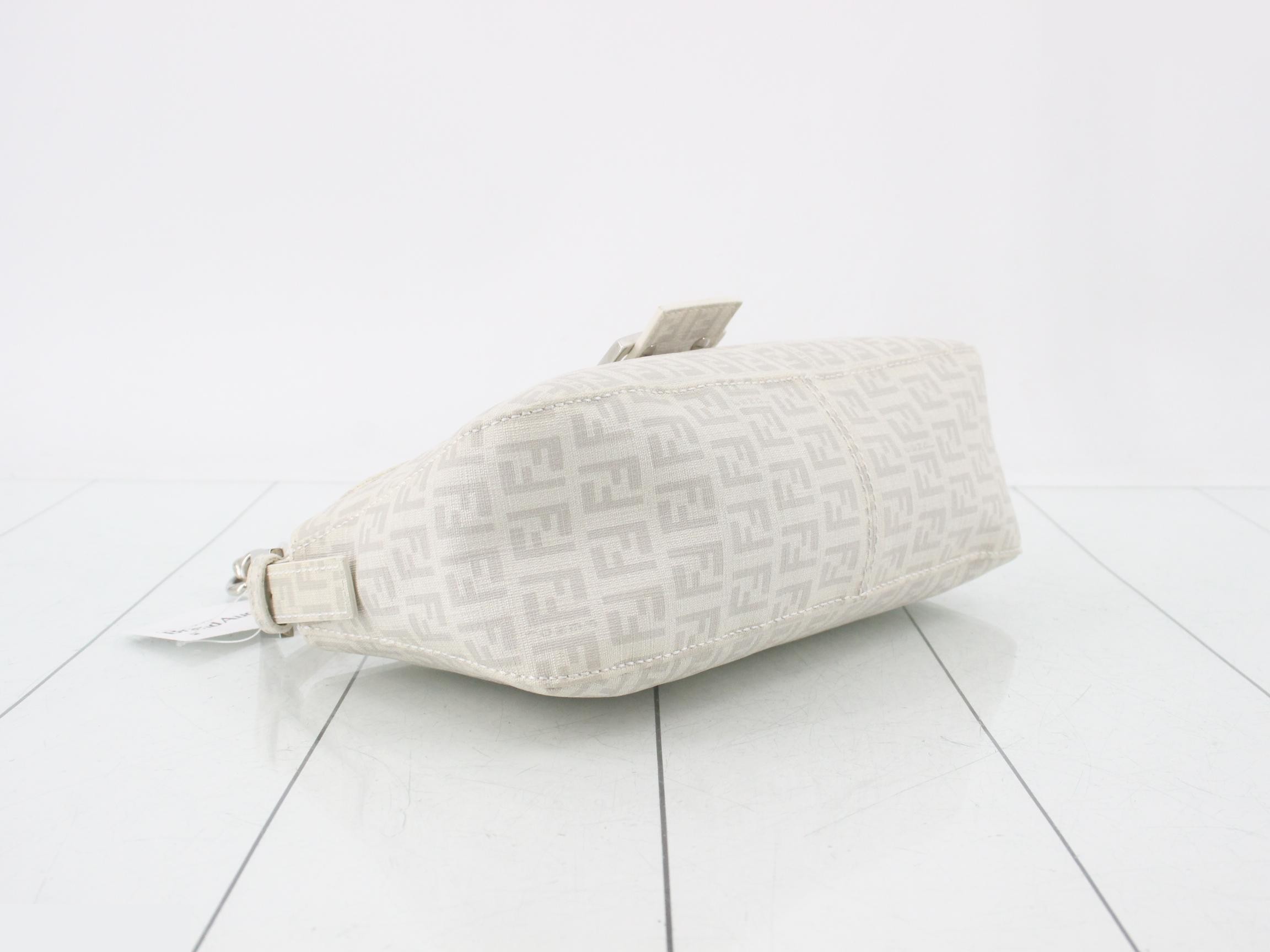 Zucchino Chain Shoulder Bag — view 5