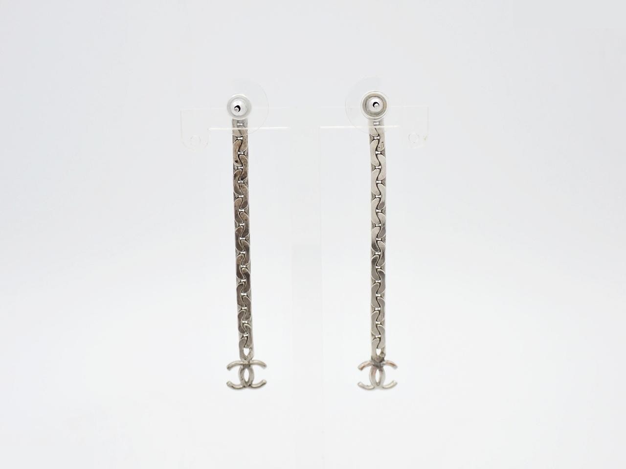 earrings — view 2