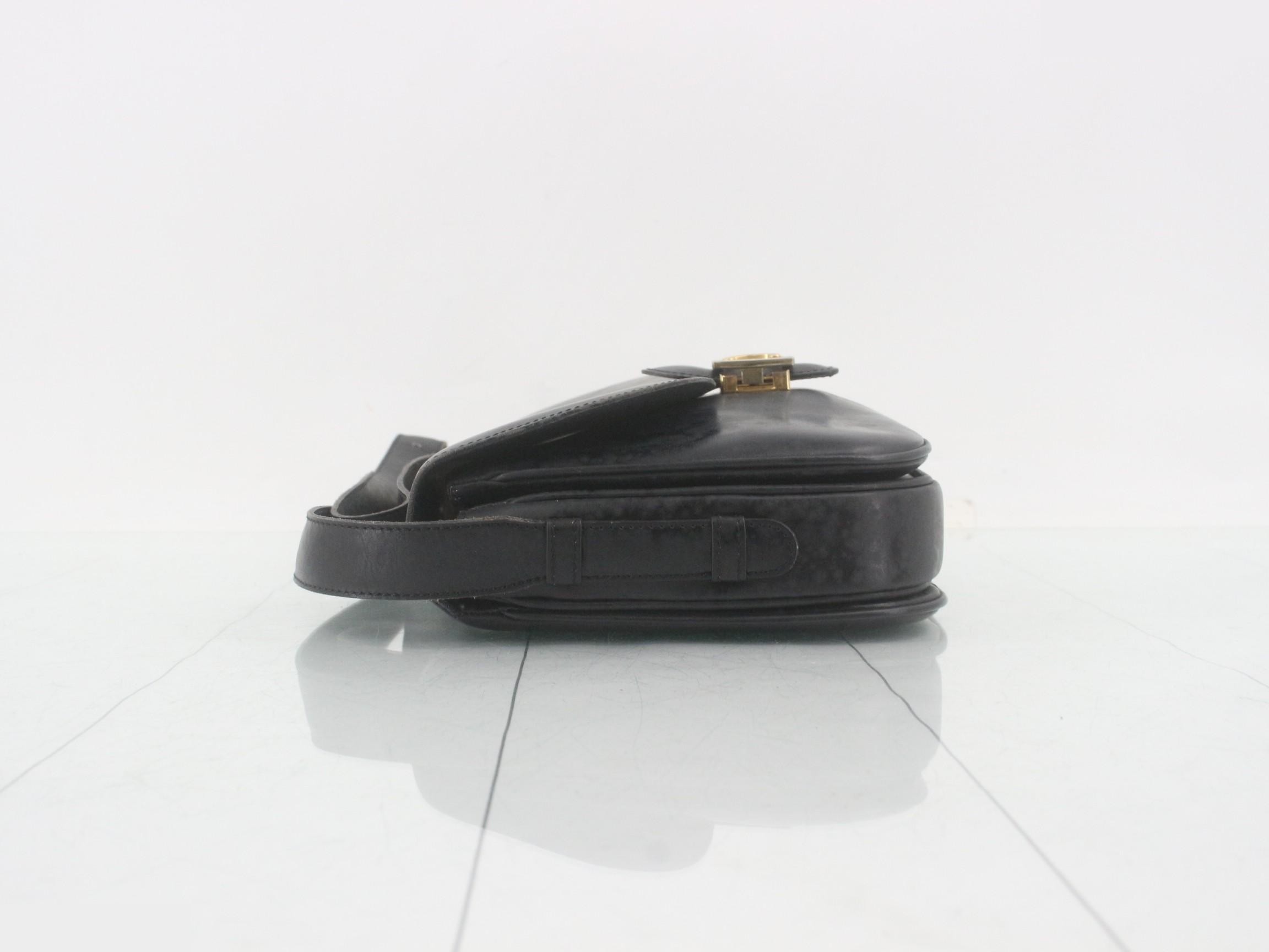 shoulder bag — view 4