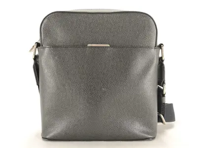 Taiga Anton Pochette Shoulder Bag M33431