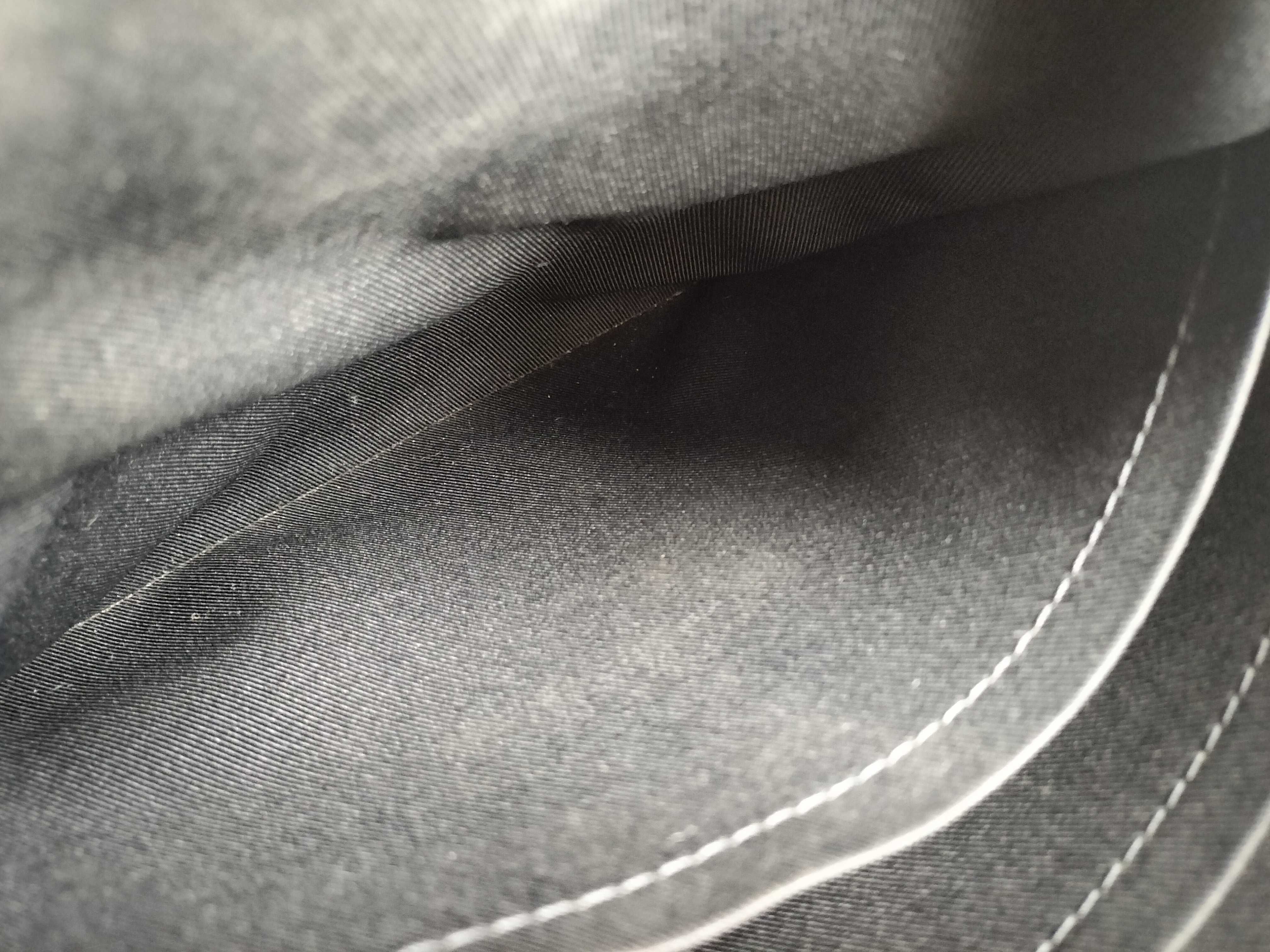 Taiga Anton Pochette Shoulder Bag M33431 — view 11