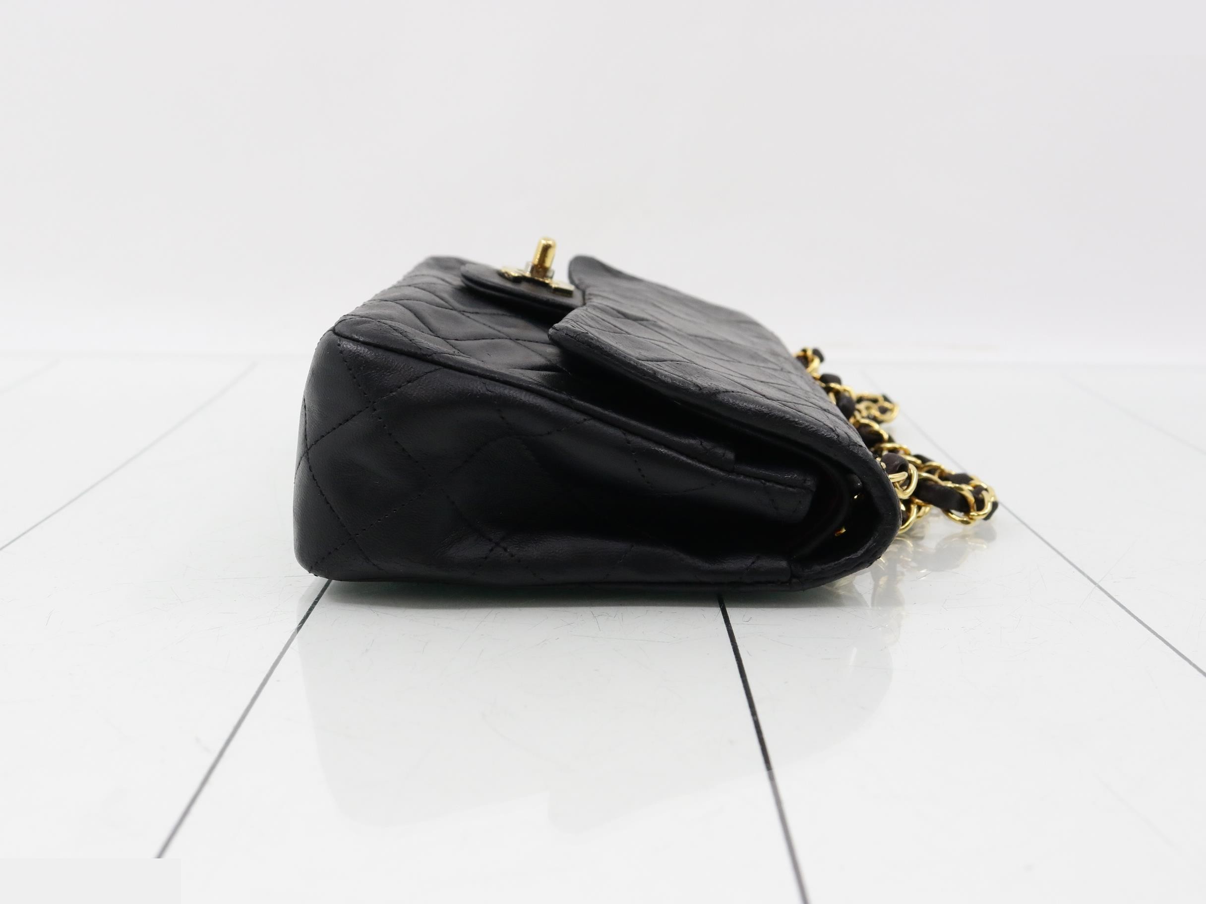 Matelassé (bag) - Shoulder bag — view 3
