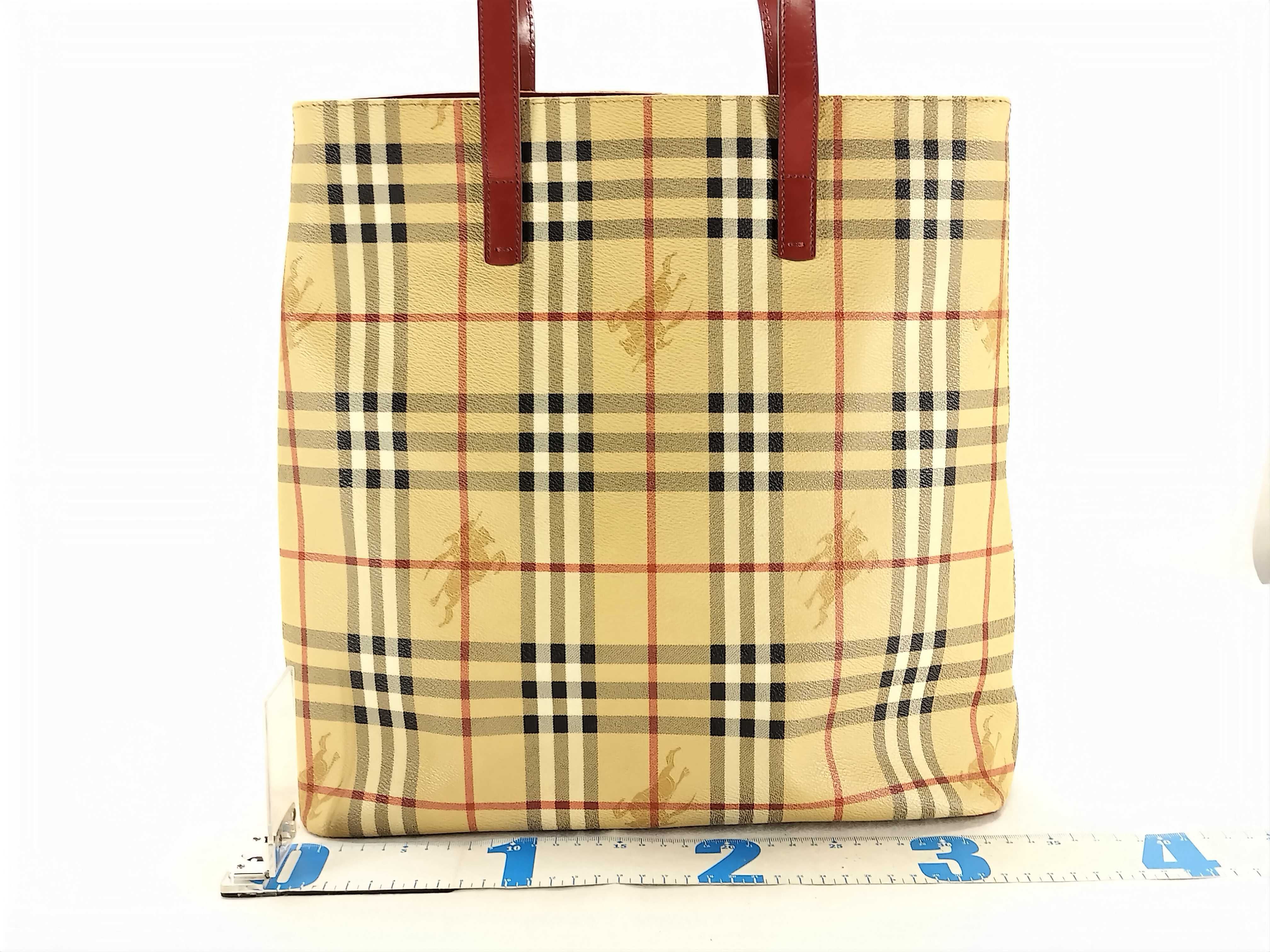 LONDON Burberry Tote Bag Shadow Horse Shoulder Bag — view 2