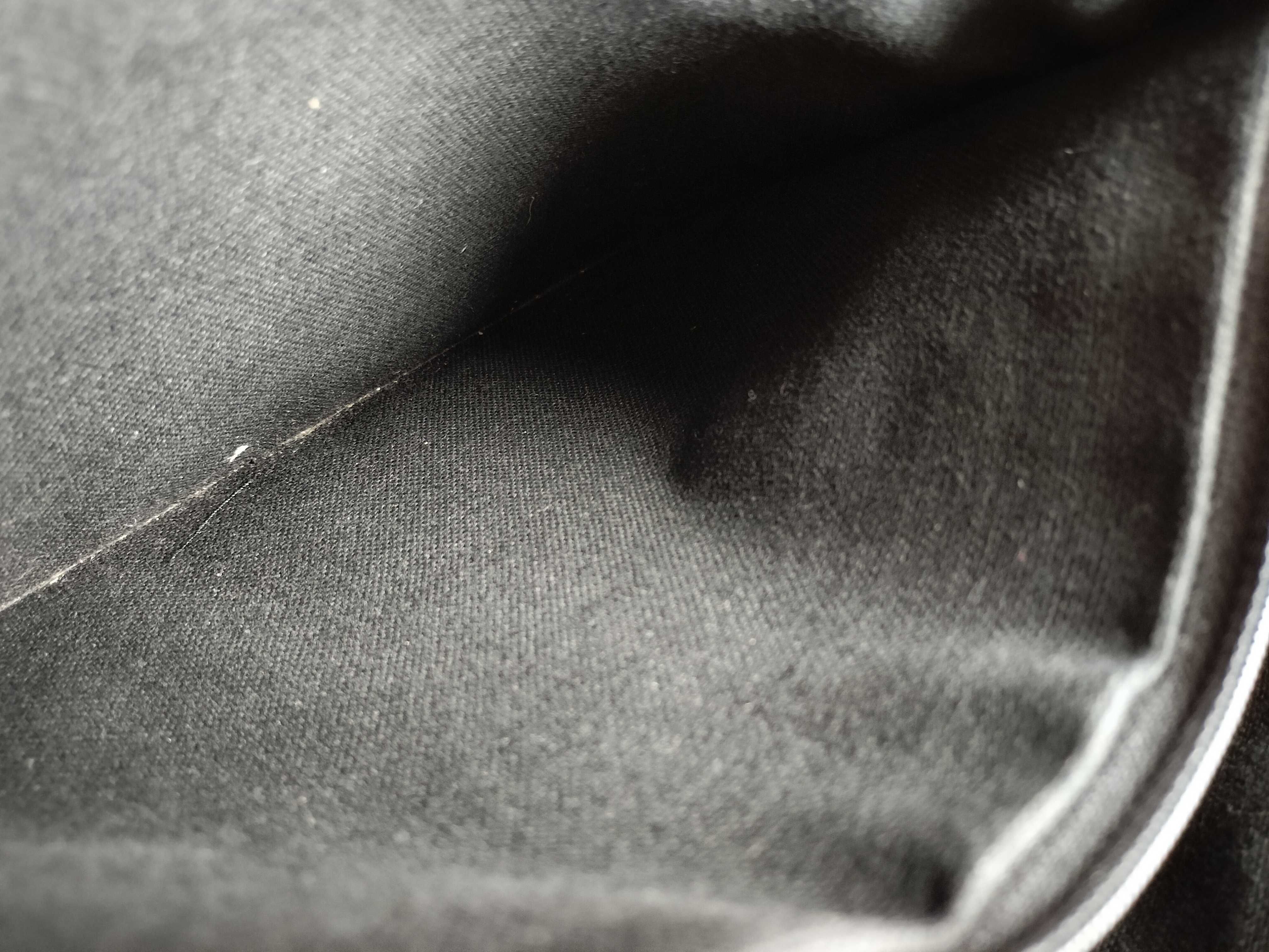 LONDON Burberry Tote Bag Shadow Horse Shoulder Bag — view 11