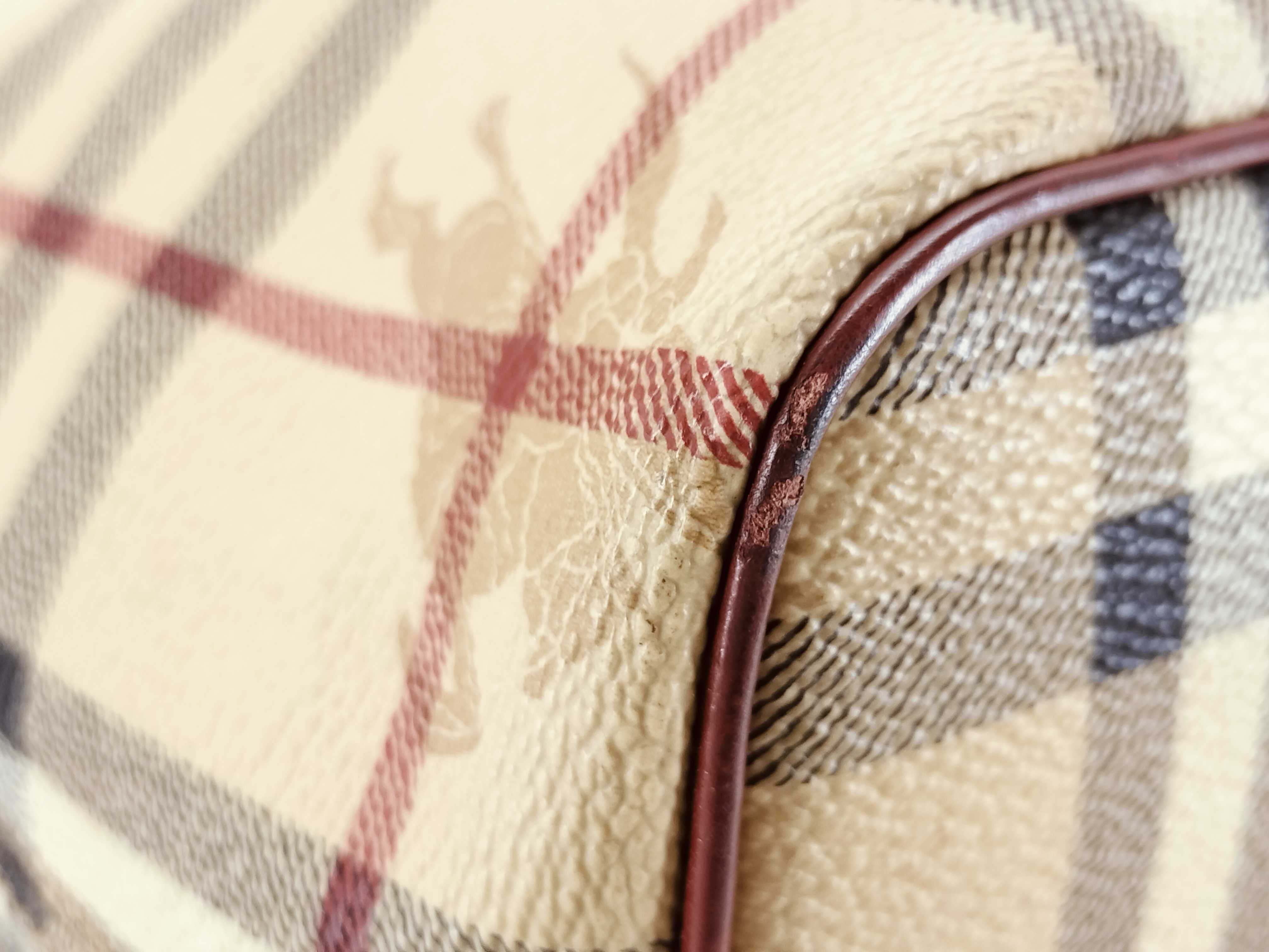 LONDON Burberry Tote Bag Shadow Horse Shoulder Bag — view 6