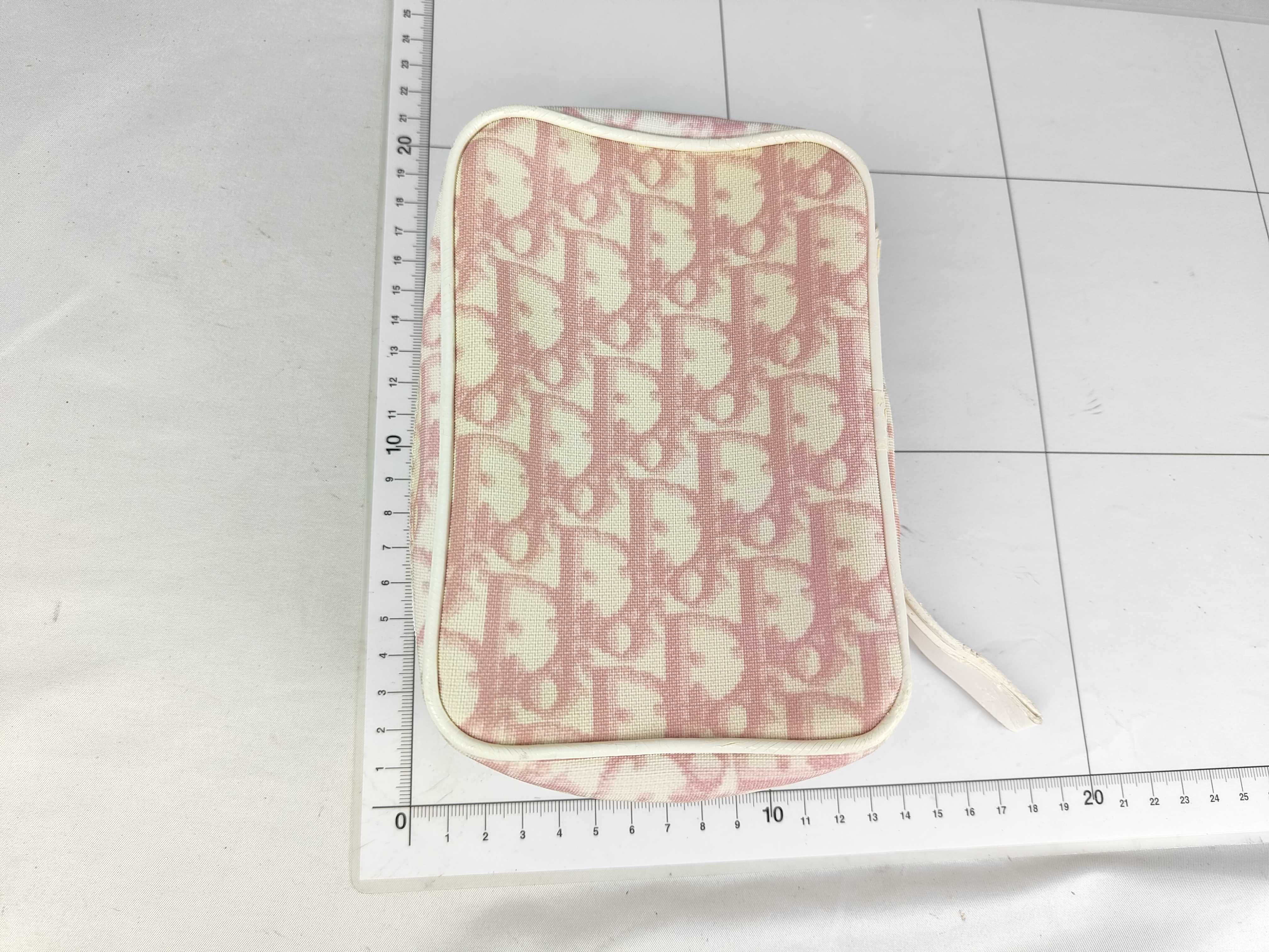 No.2 Pouch — view 2