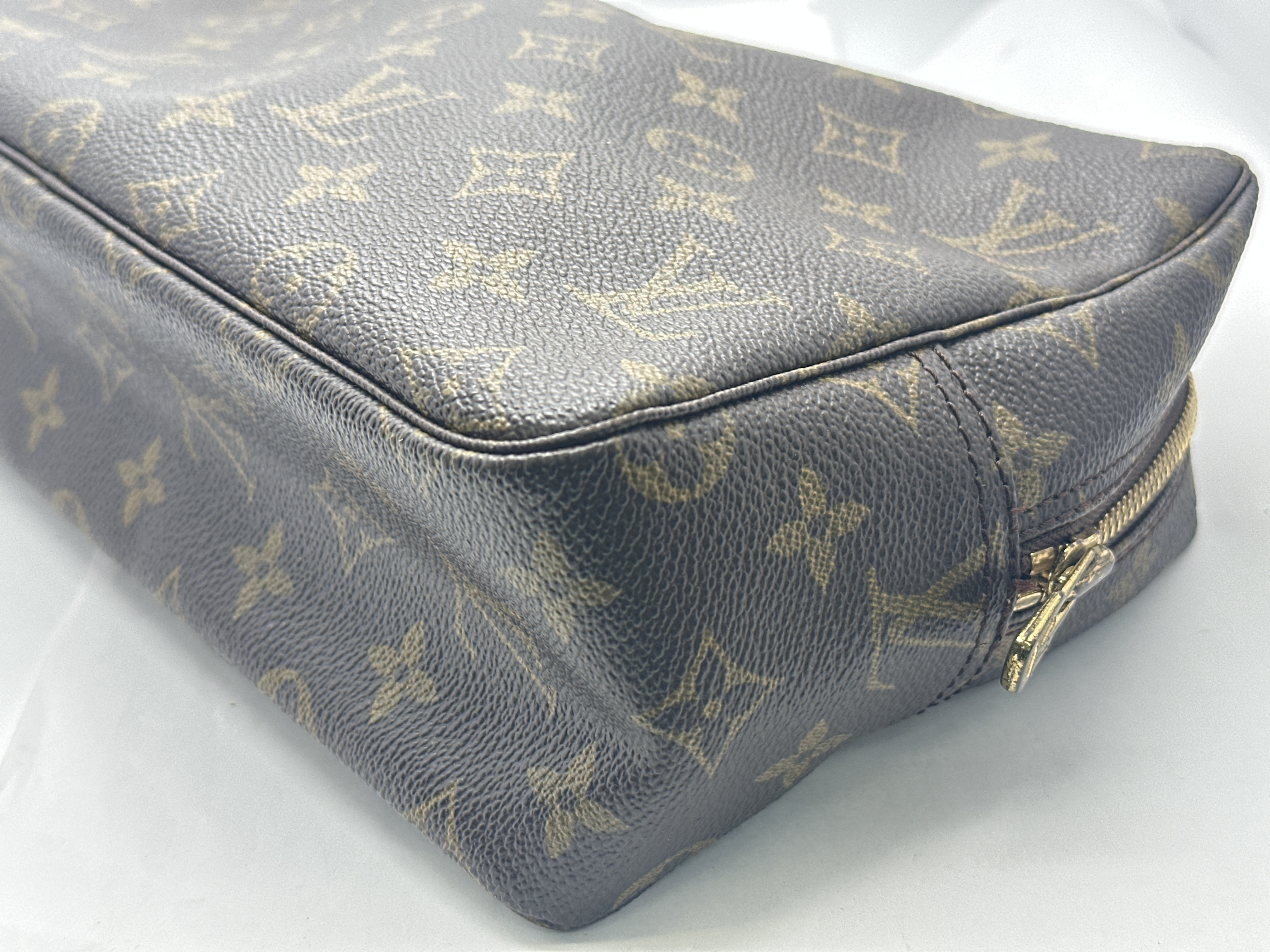 LV Monogram Trousses Toilette 28 Pouch — view 4
