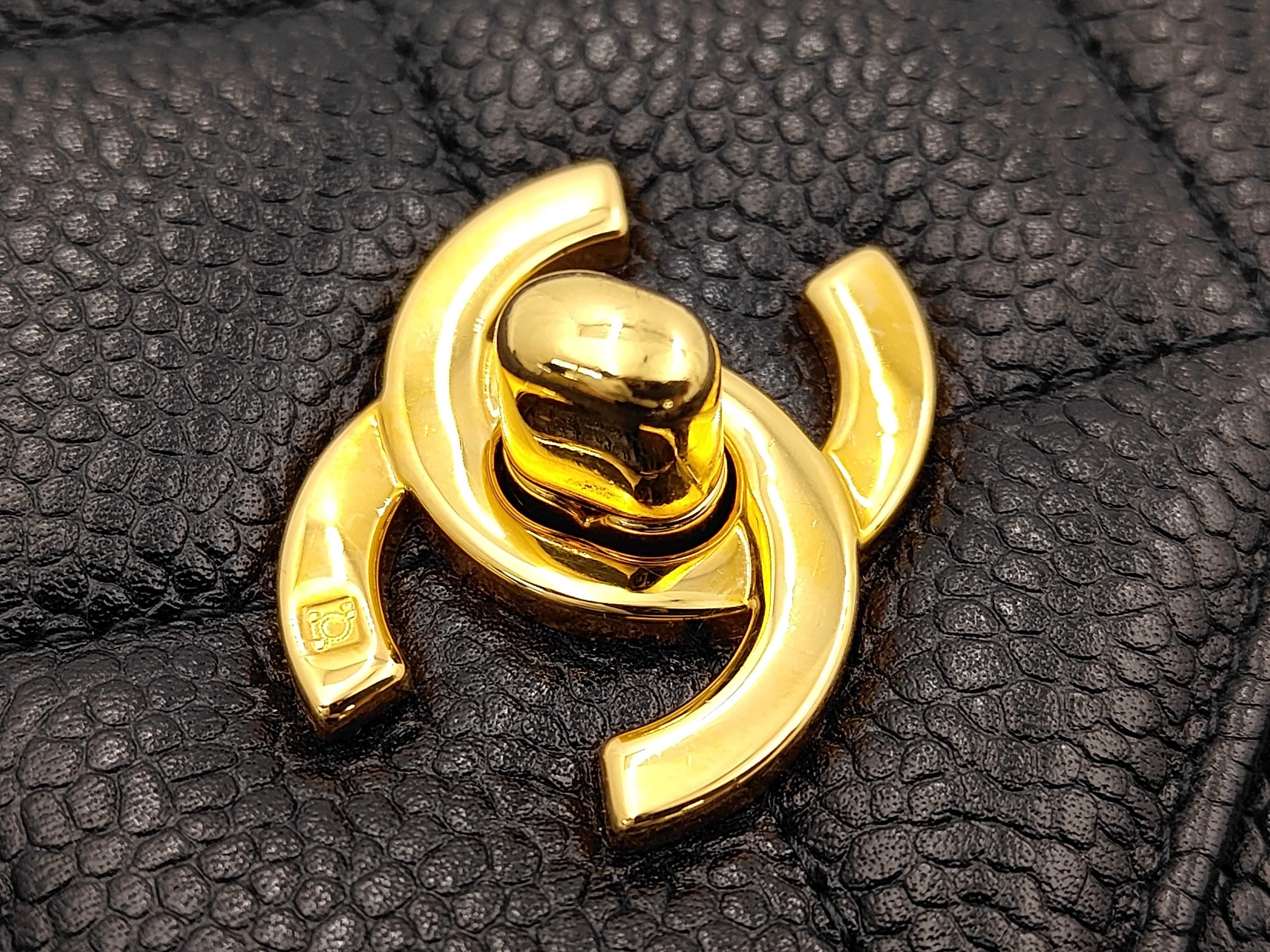 Matelassé Caviar Skin Chain Shoulder Bag, Black with Gold Hardware. — view 12
