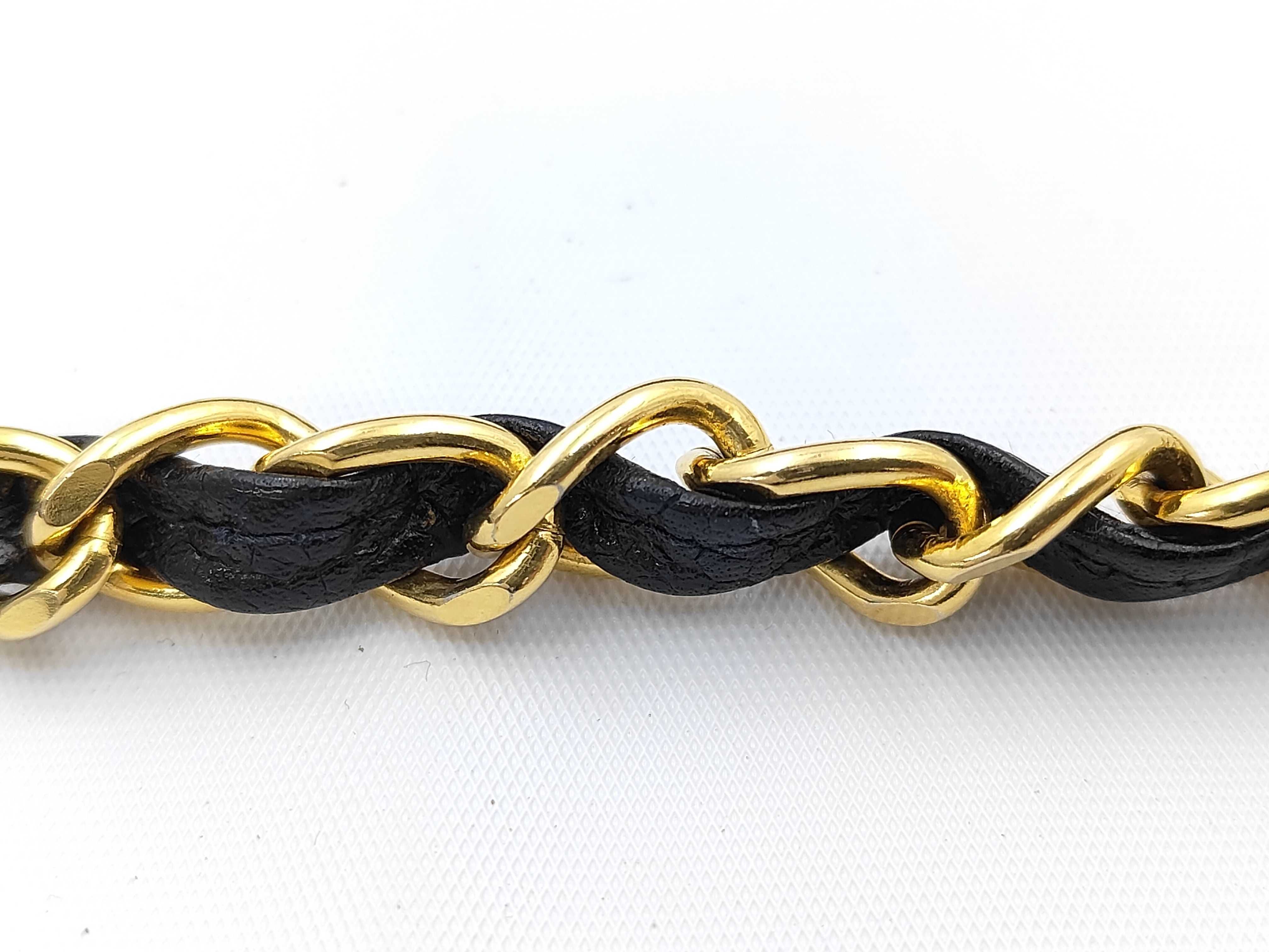 Matelassé Caviar Skin Chain Shoulder Bag, Black with Gold Hardware. — view 4
