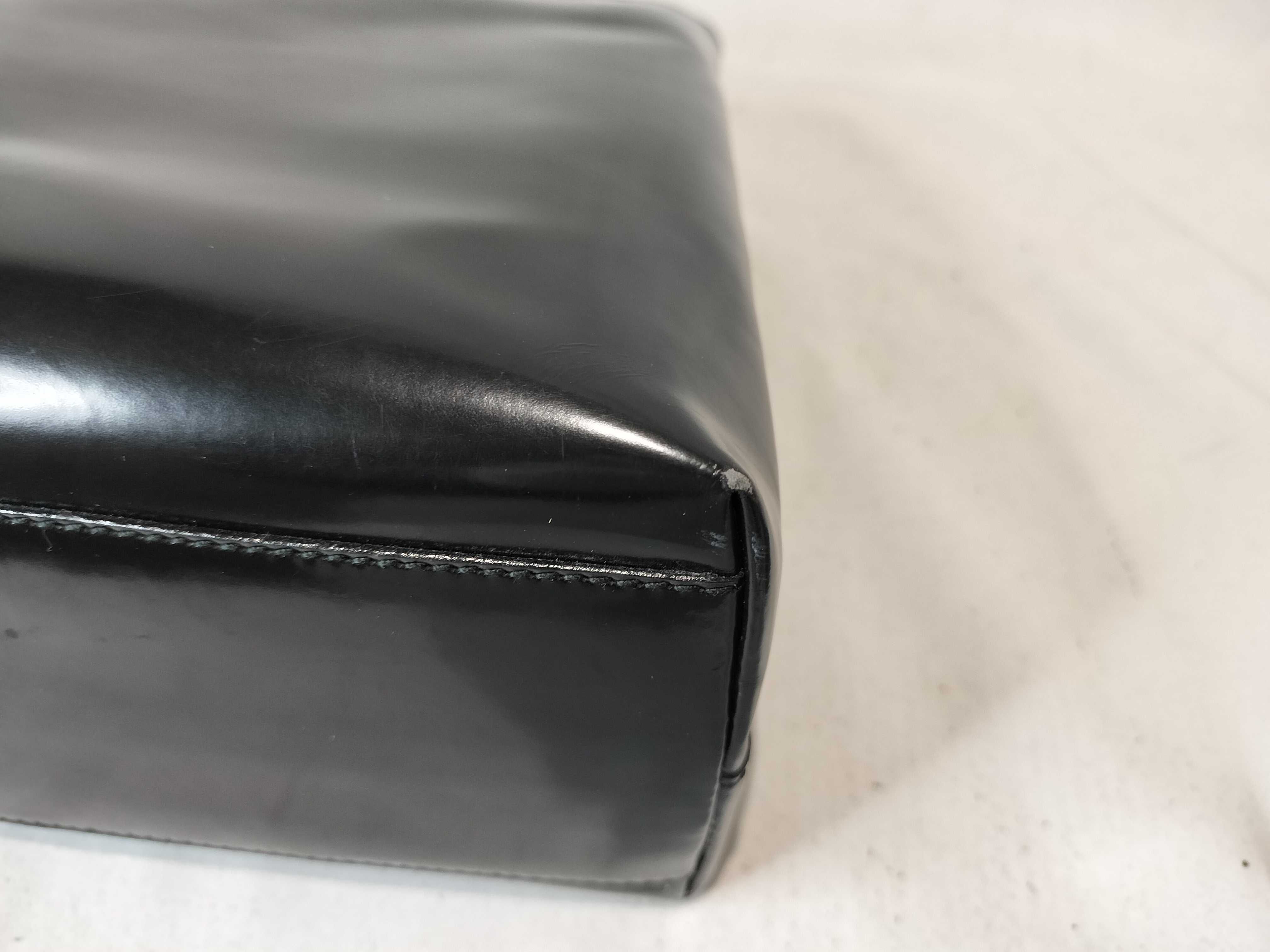 Nylon Handbag with Plastic Handle, Black, B8227, with Guarantee Card. — view 6