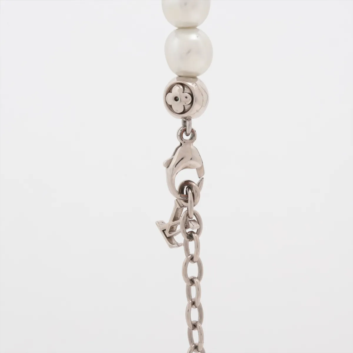 M01157 Monogram Pearl AK0223 Necklace, Metal, Silver. Shows signs of wear, — view 3