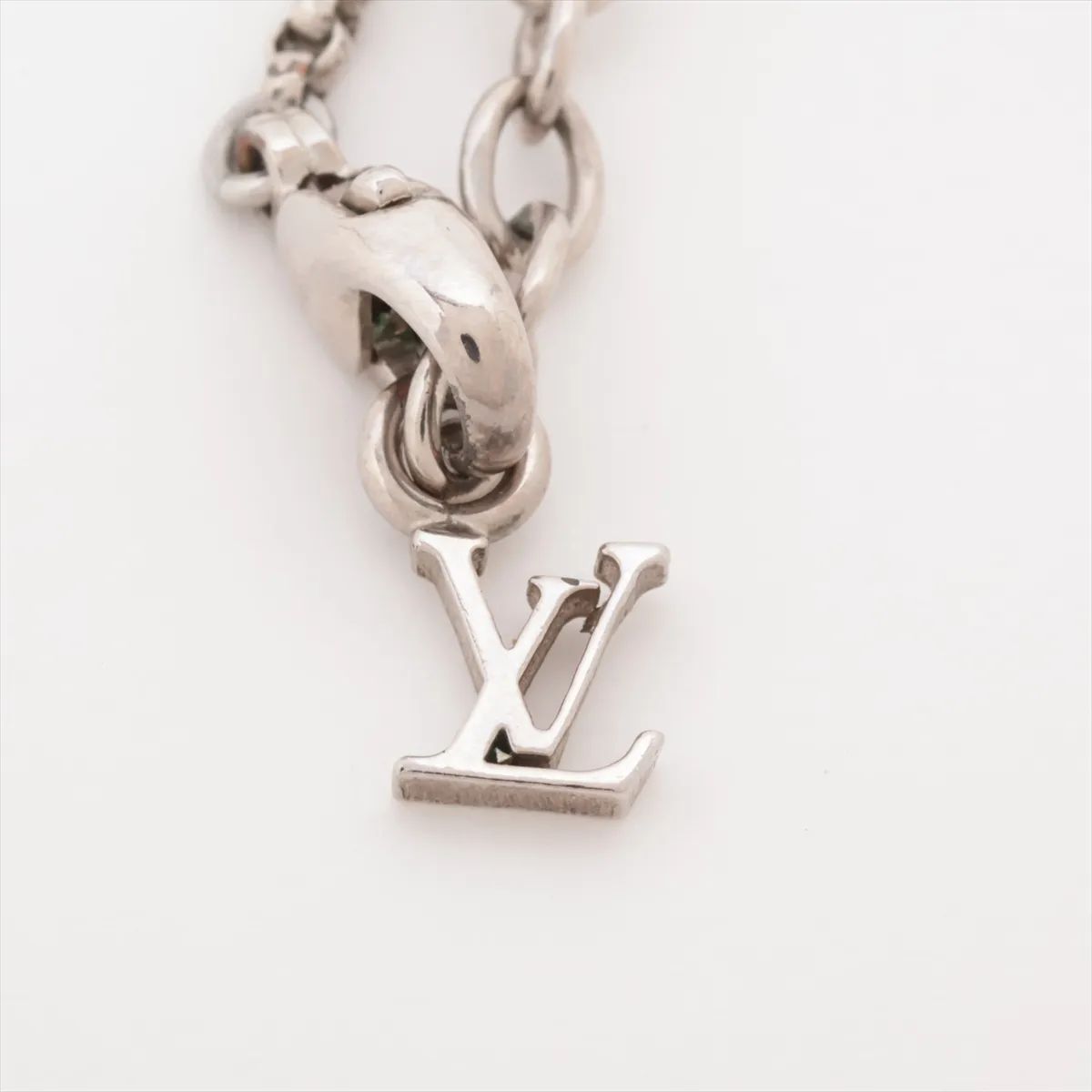 M01157 Monogram Pearl AK0223 Necklace, Metal, Silver. Shows signs of wear, — view 4
