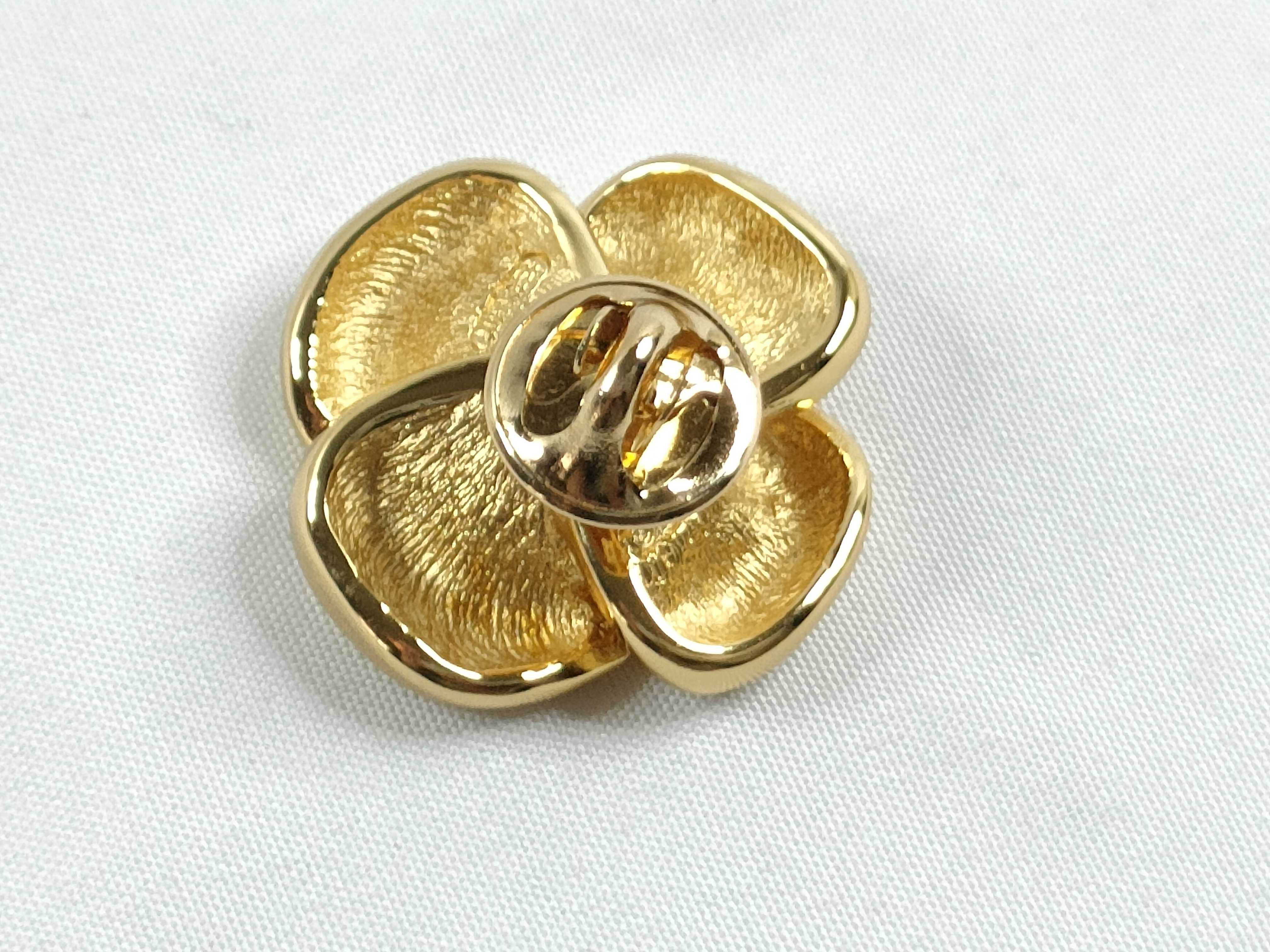 Christian Flower Motif Brooch, Gold Brooch — view 2