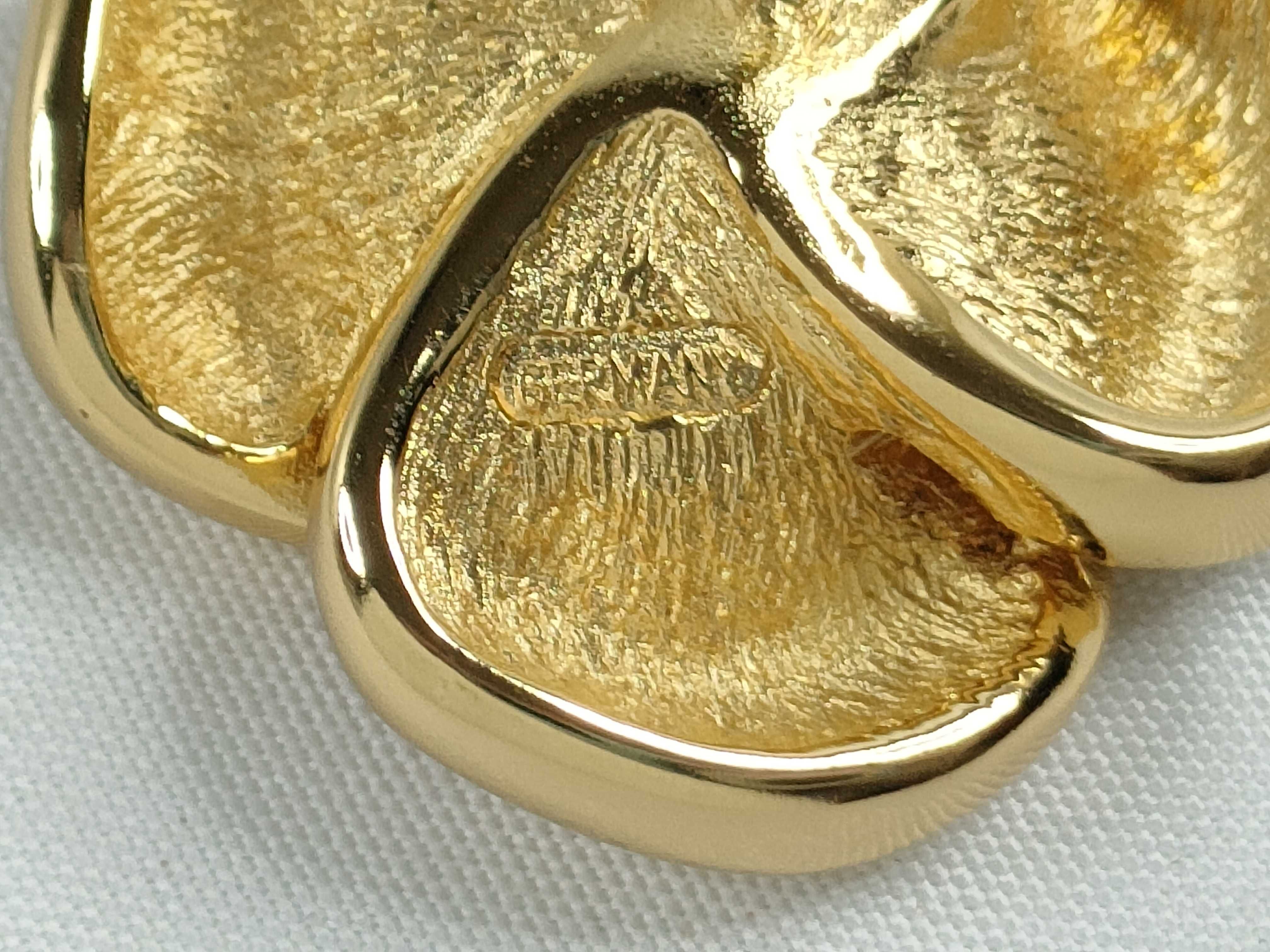 Christian Flower Motif Brooch, Gold Brooch — view 6