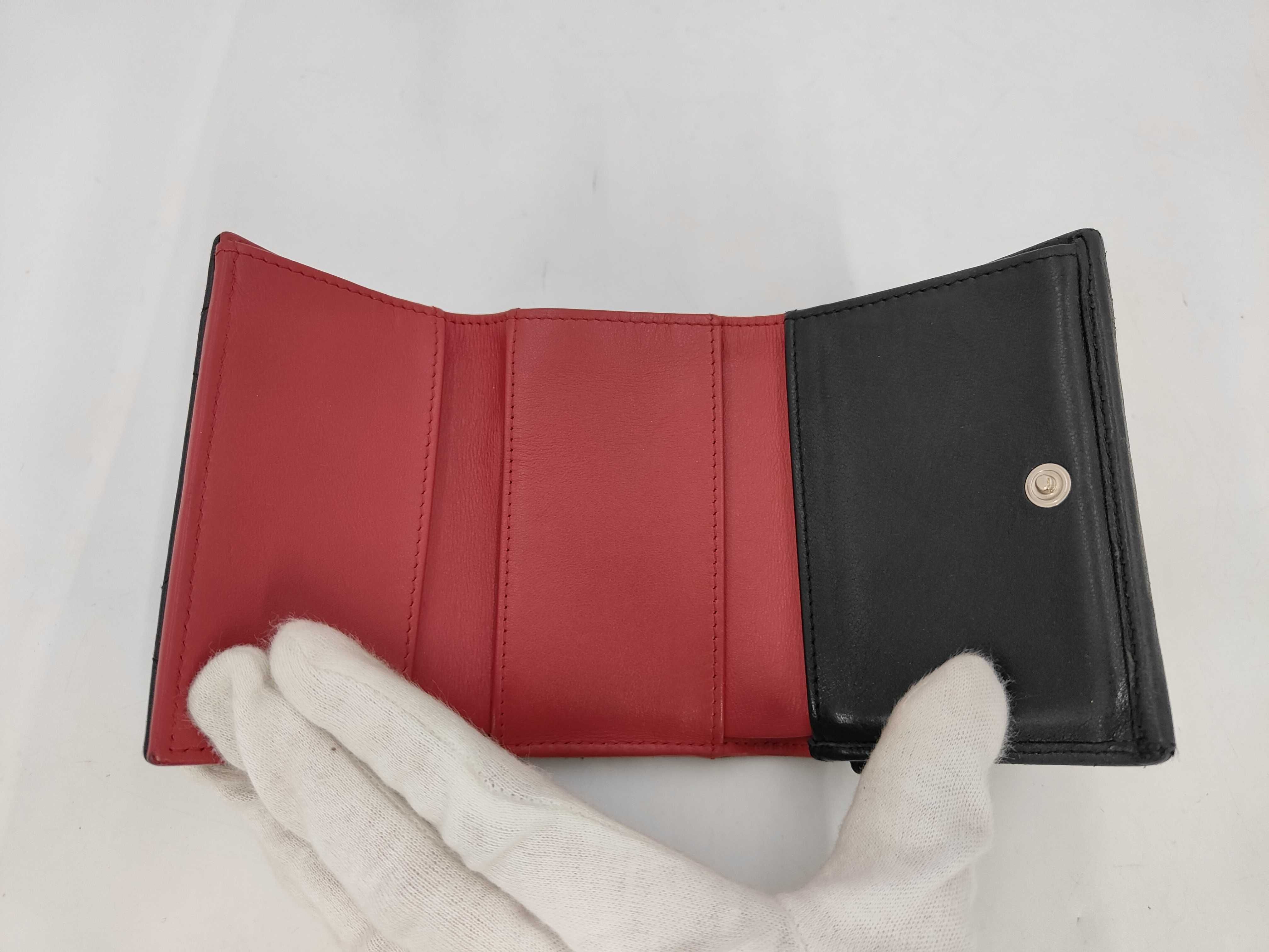 Lambskin Chanel 19 Matelassé Wallet, Silver Hardware, Black, Seal, 31745685 — view 7