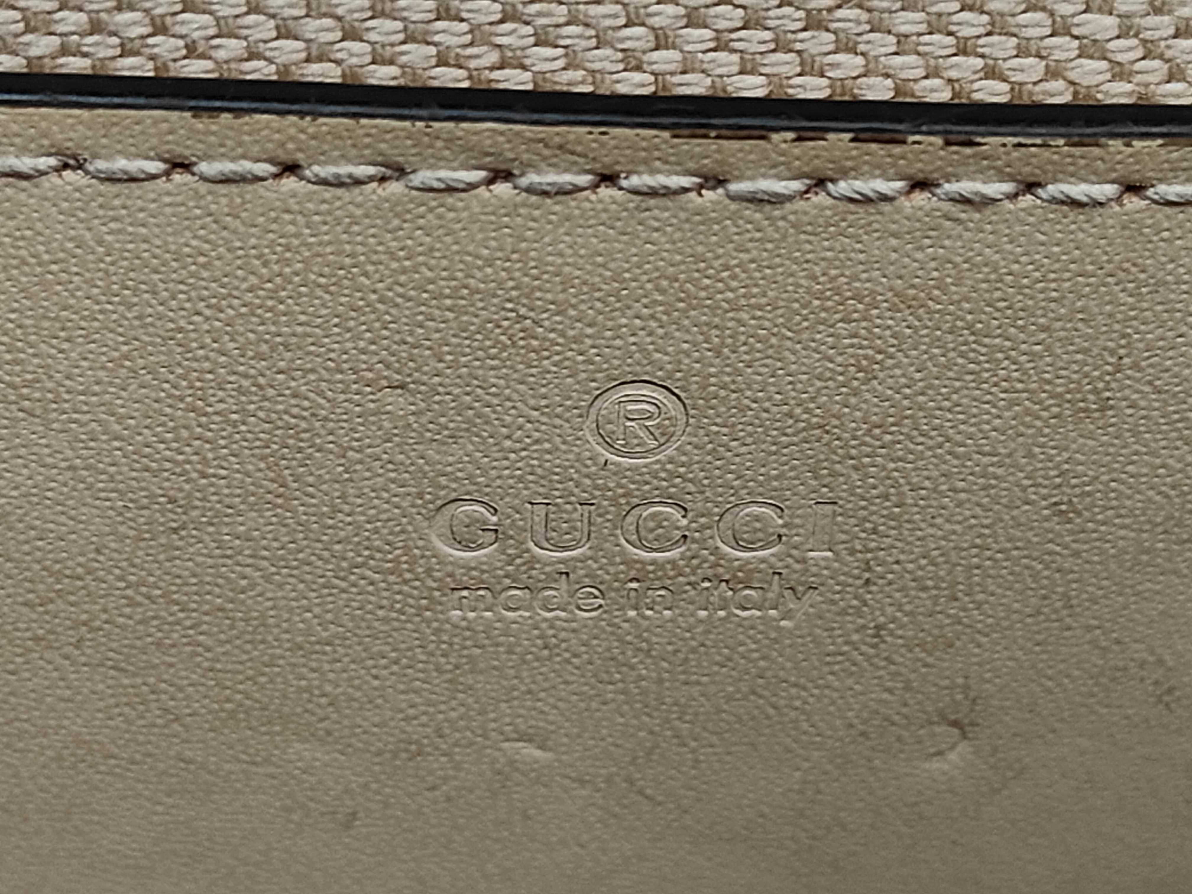 GG Supreme Leather Shoulder Bag — view 9