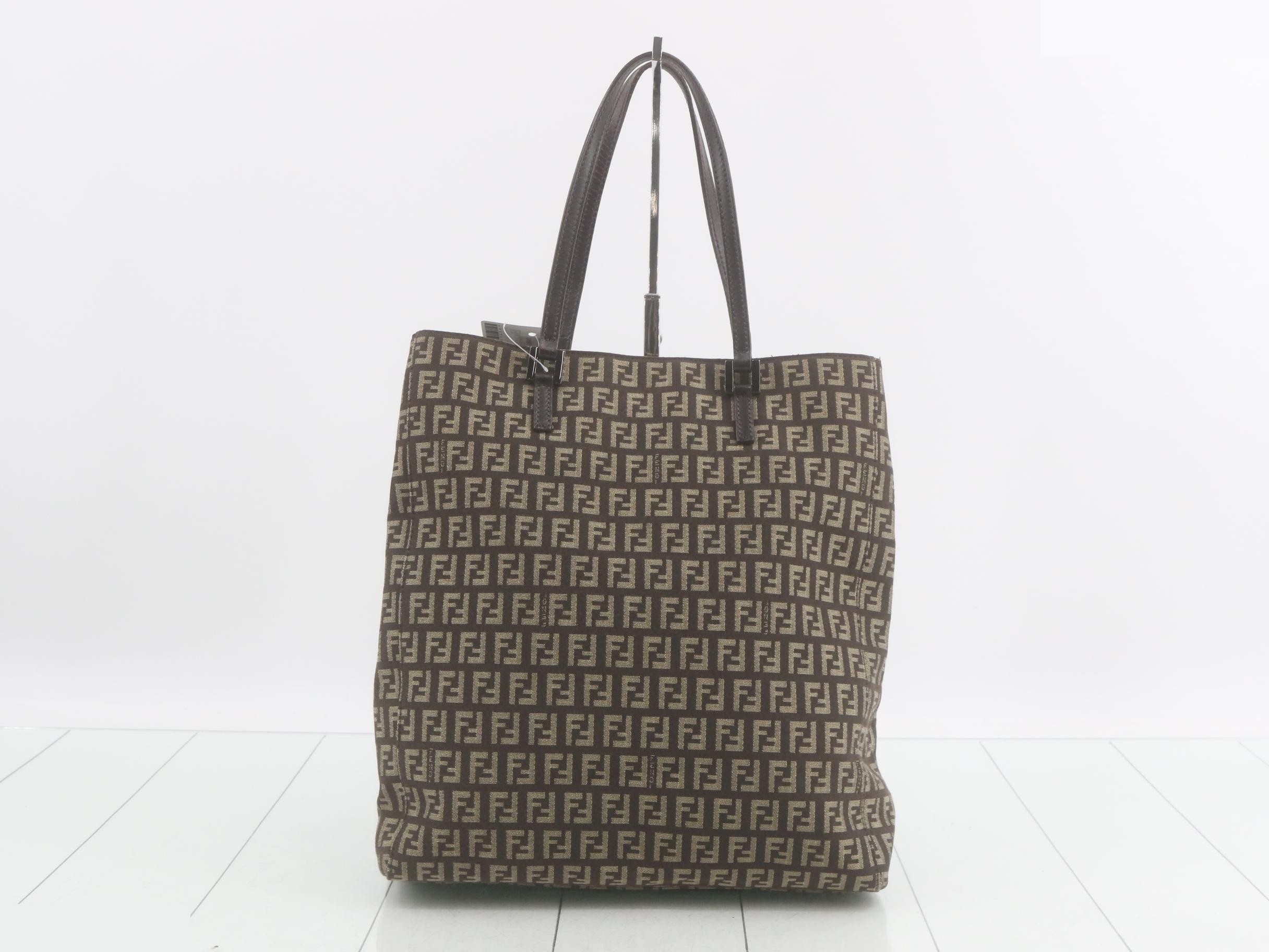 Zucchino Tote Bag — view 2
