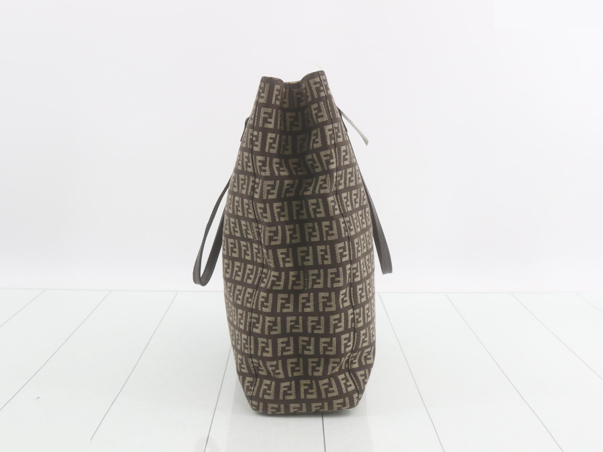 Zucchino Tote Bag — view 3