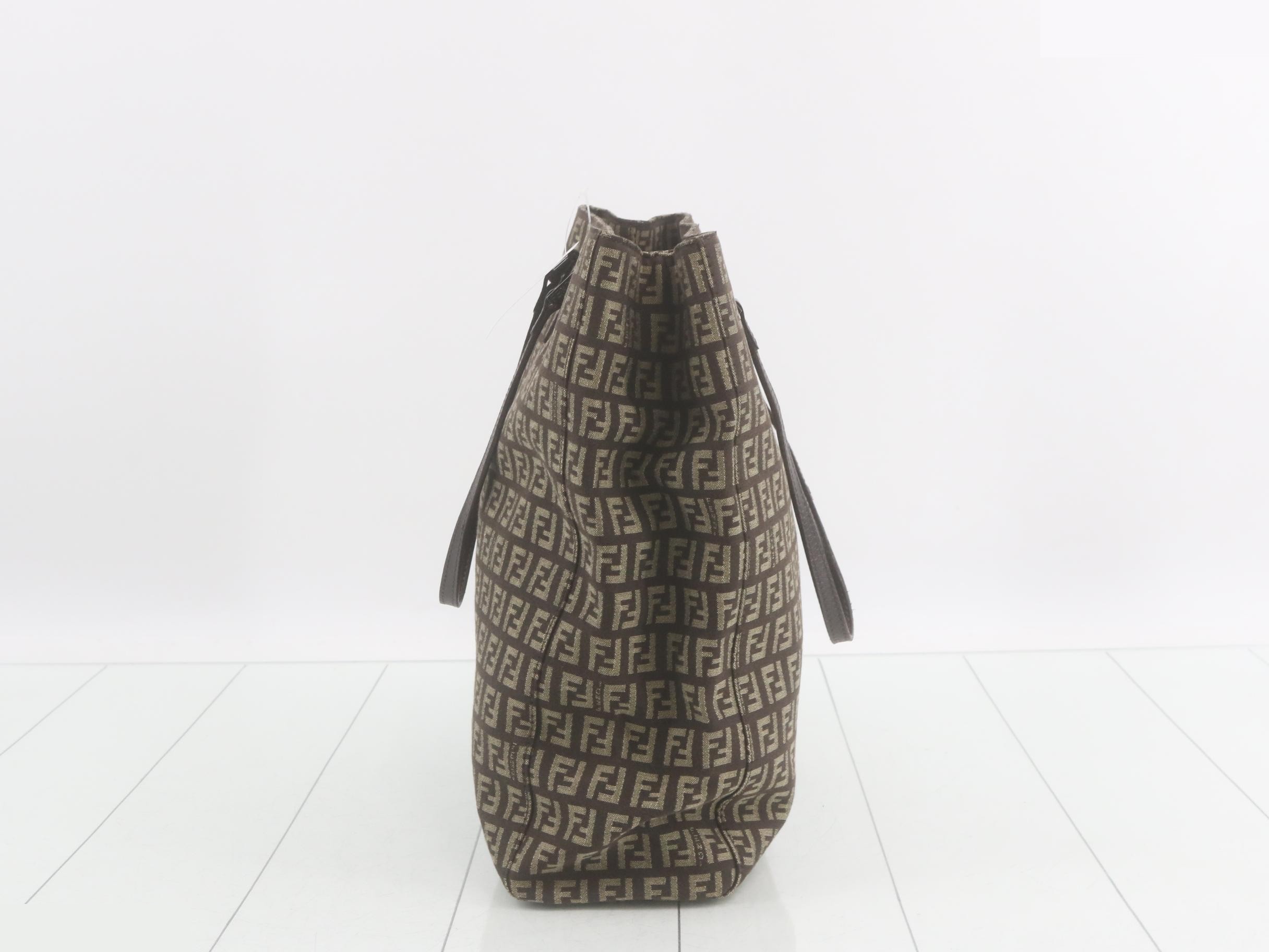 Zucchino Tote Bag — view 4