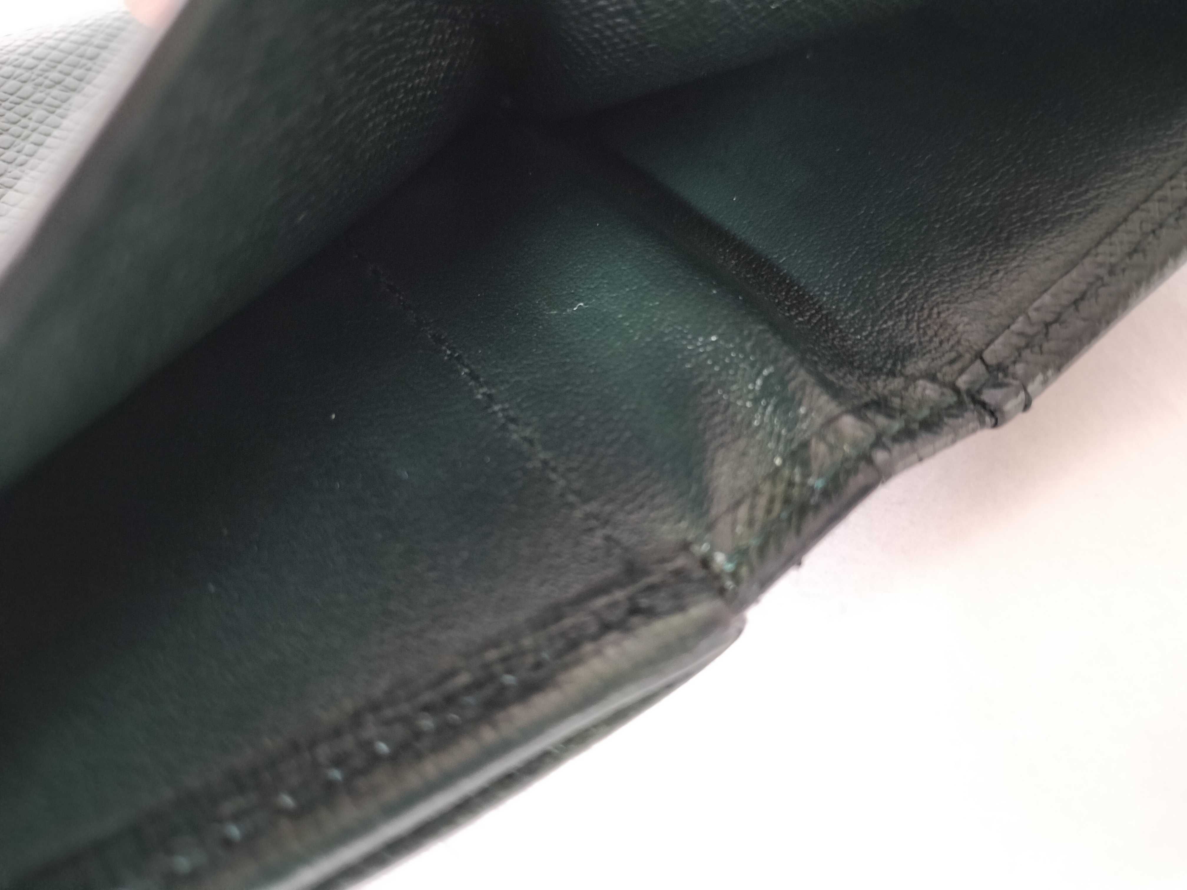 Taiga Leather Compact Wallet (Serial Number) — view 10