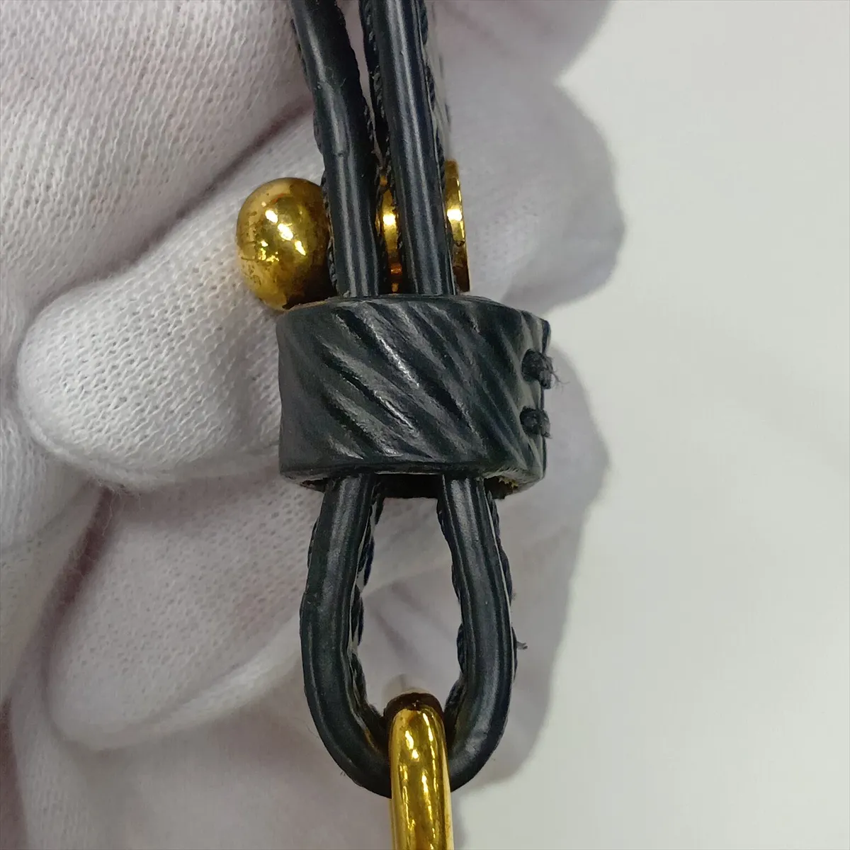 Epi Twist MM M54804 Black — view 13