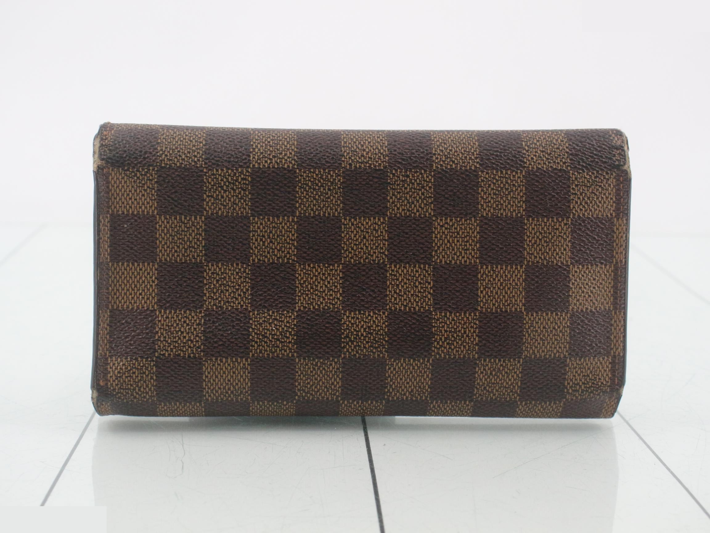 International Long Wallet — view 2