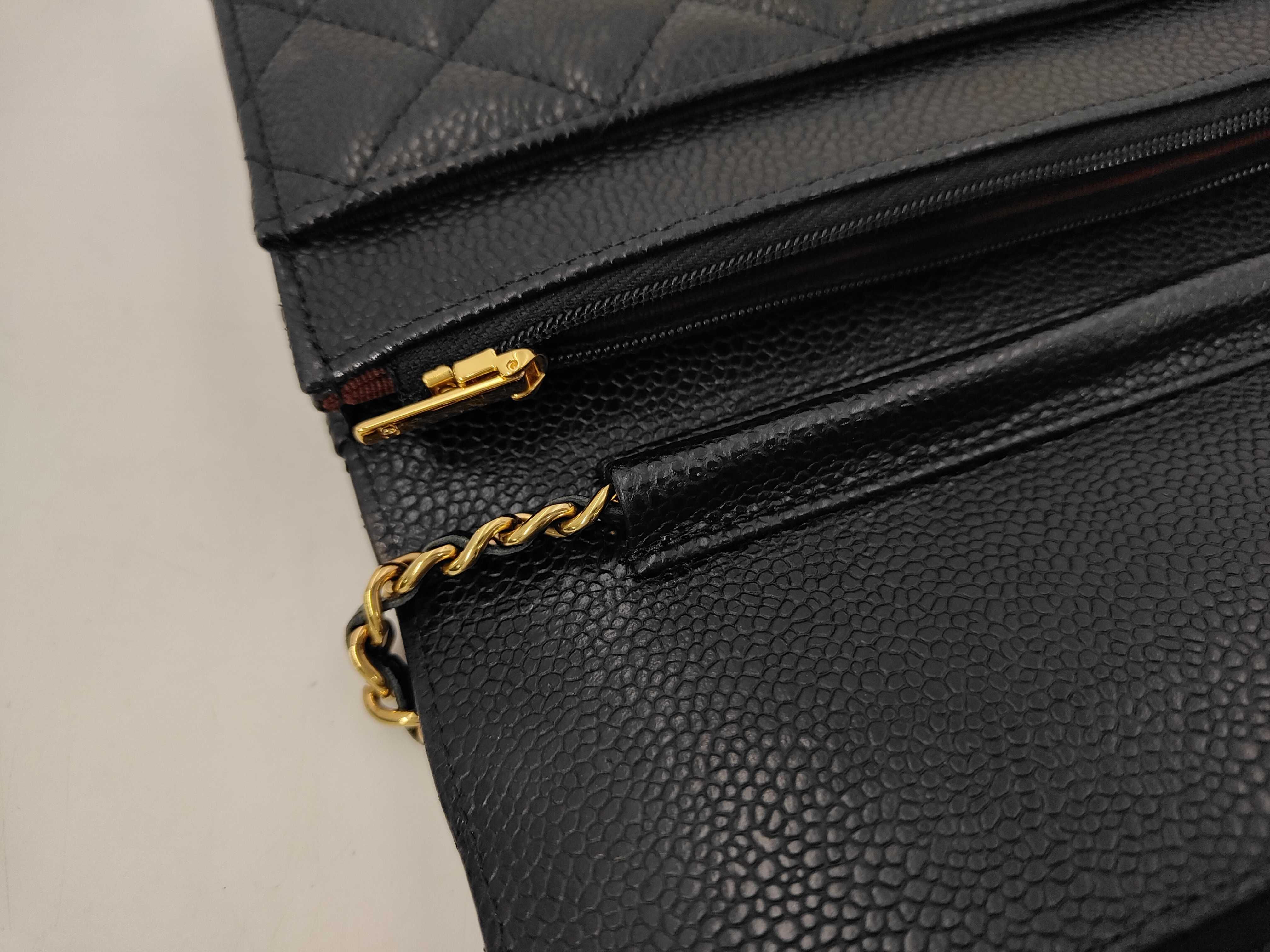 Caviar Skin AP0250 Chain Wallet Shoulder Bag with Serial Number Plate — view 7