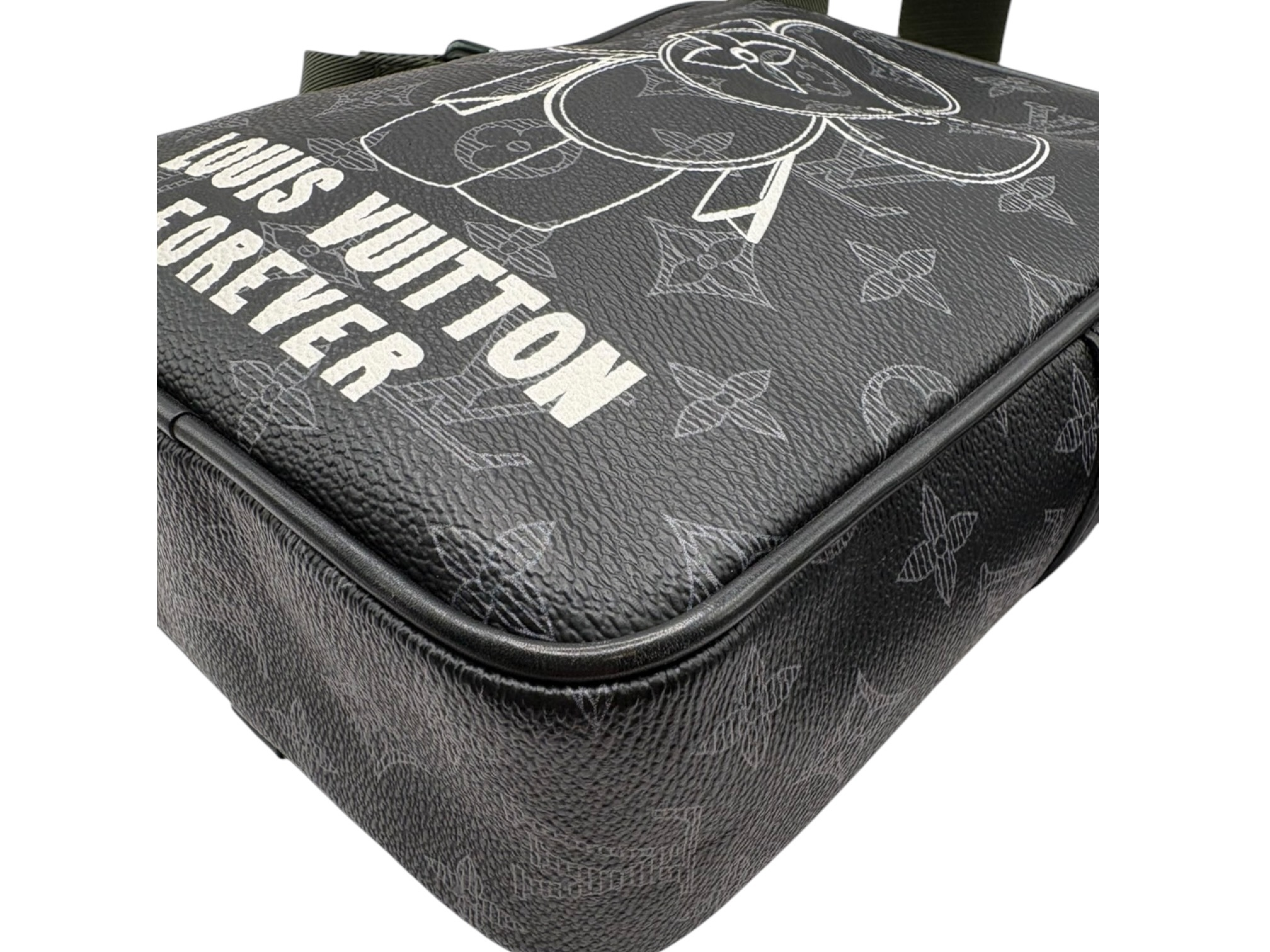 Monogram Vivienne Danube PM M43677 Shoulder Bag — view 3