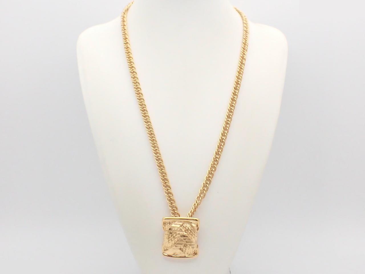 Other lines: Precious metal necklaces and pendants, chain approximately 66cm. — view 3