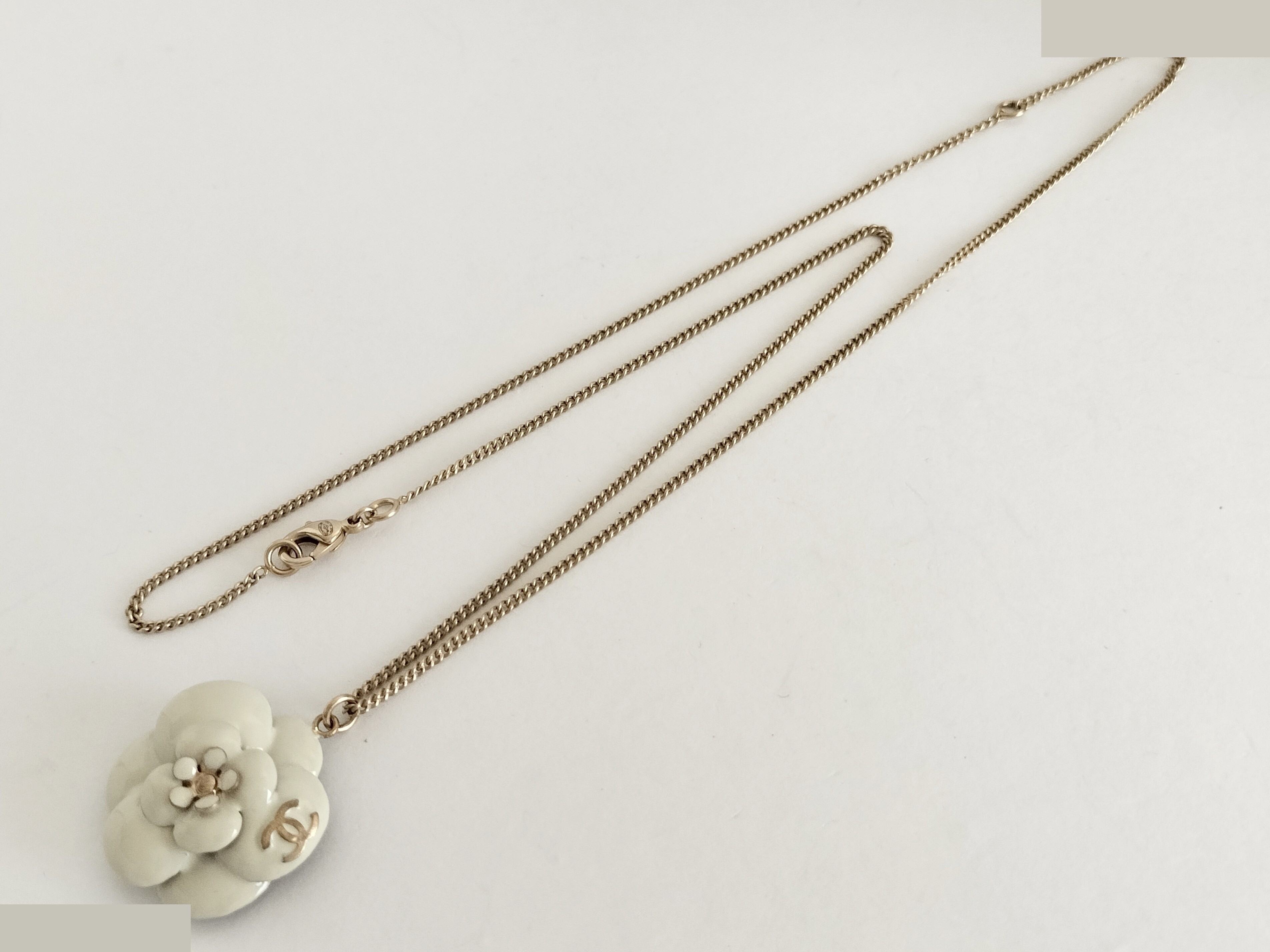 Coco Camellia Gold Necklace, Chain approx. 60cm — view 2