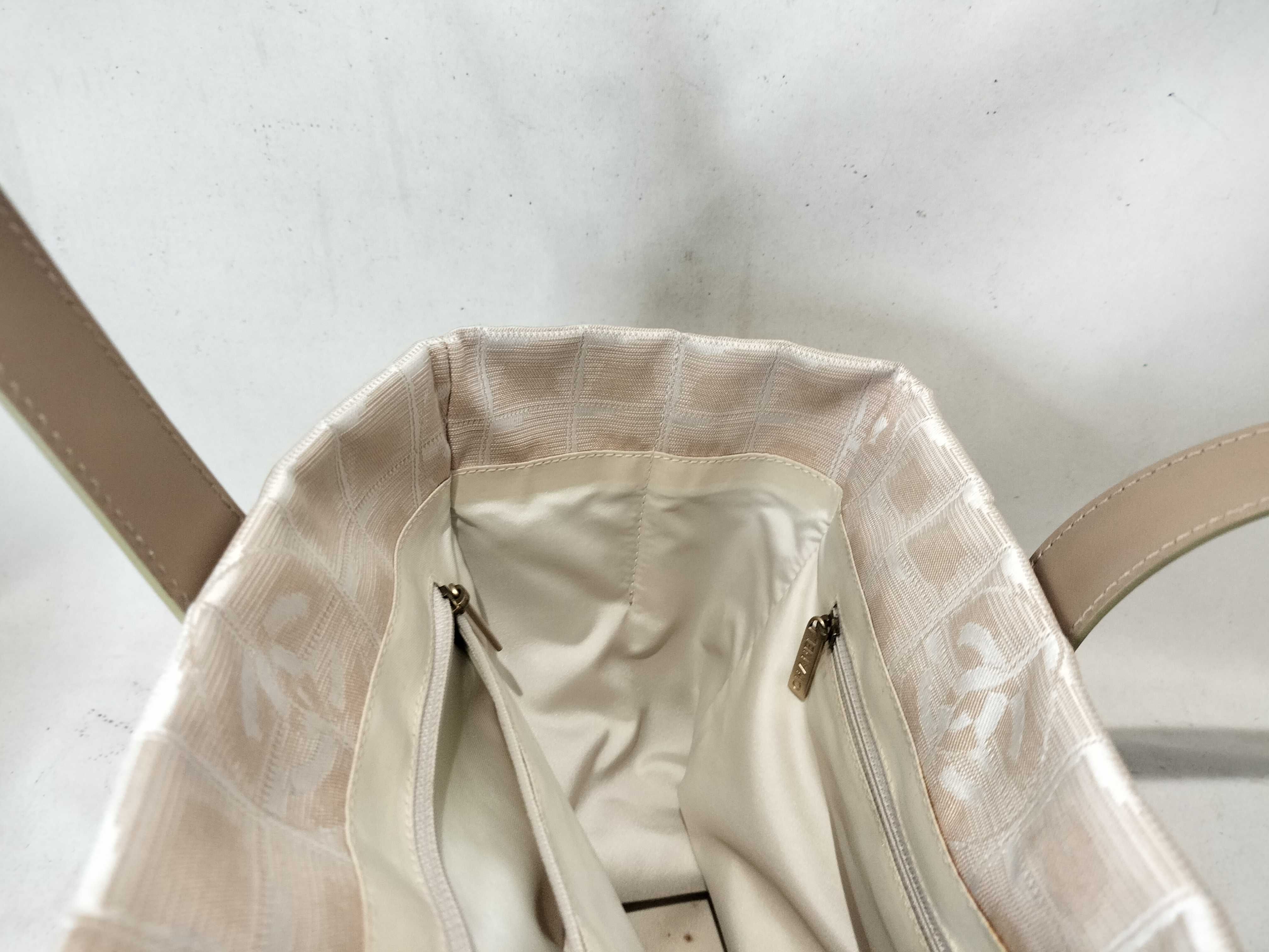 New Travel Line Tote Bag, Beige, Series 8 (Handbag) — view 11