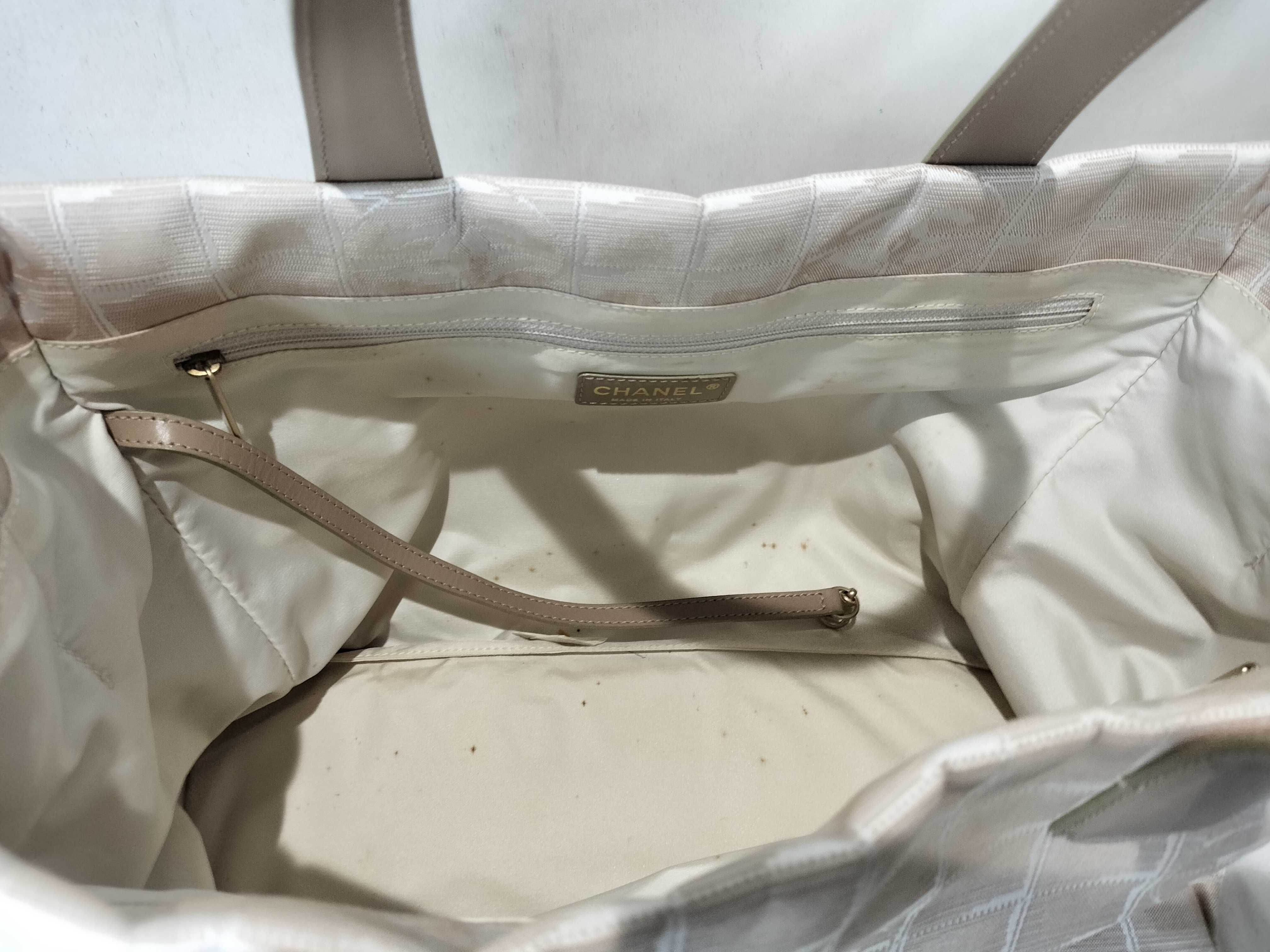 New Travel Line Tote Bag, Beige, Series 8 (Handbag) — view 8