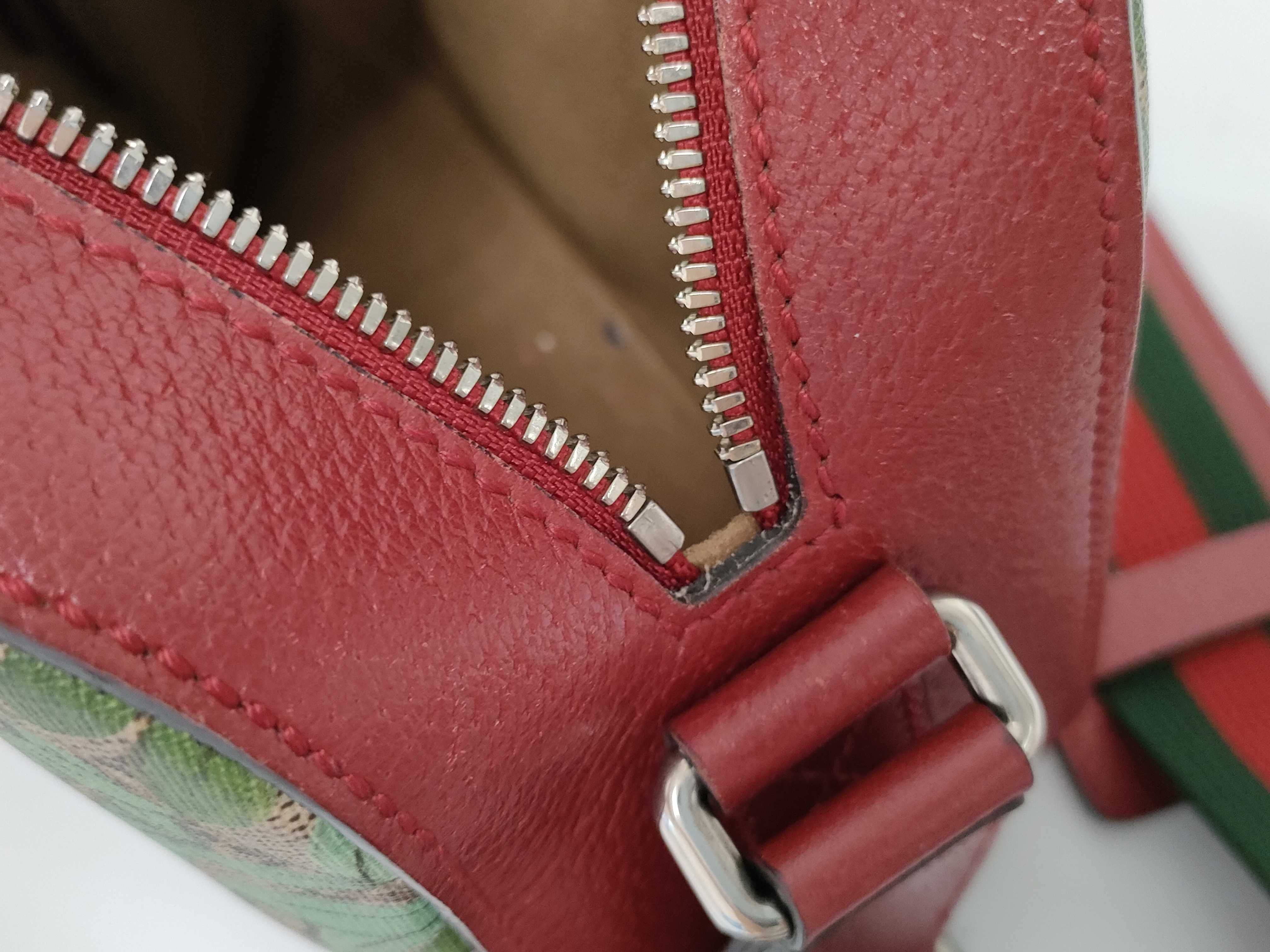 GG Supreme ID- Cow Skin GG Supreme Tiens Beige x Red Shoulder Bag 450947 — view 13