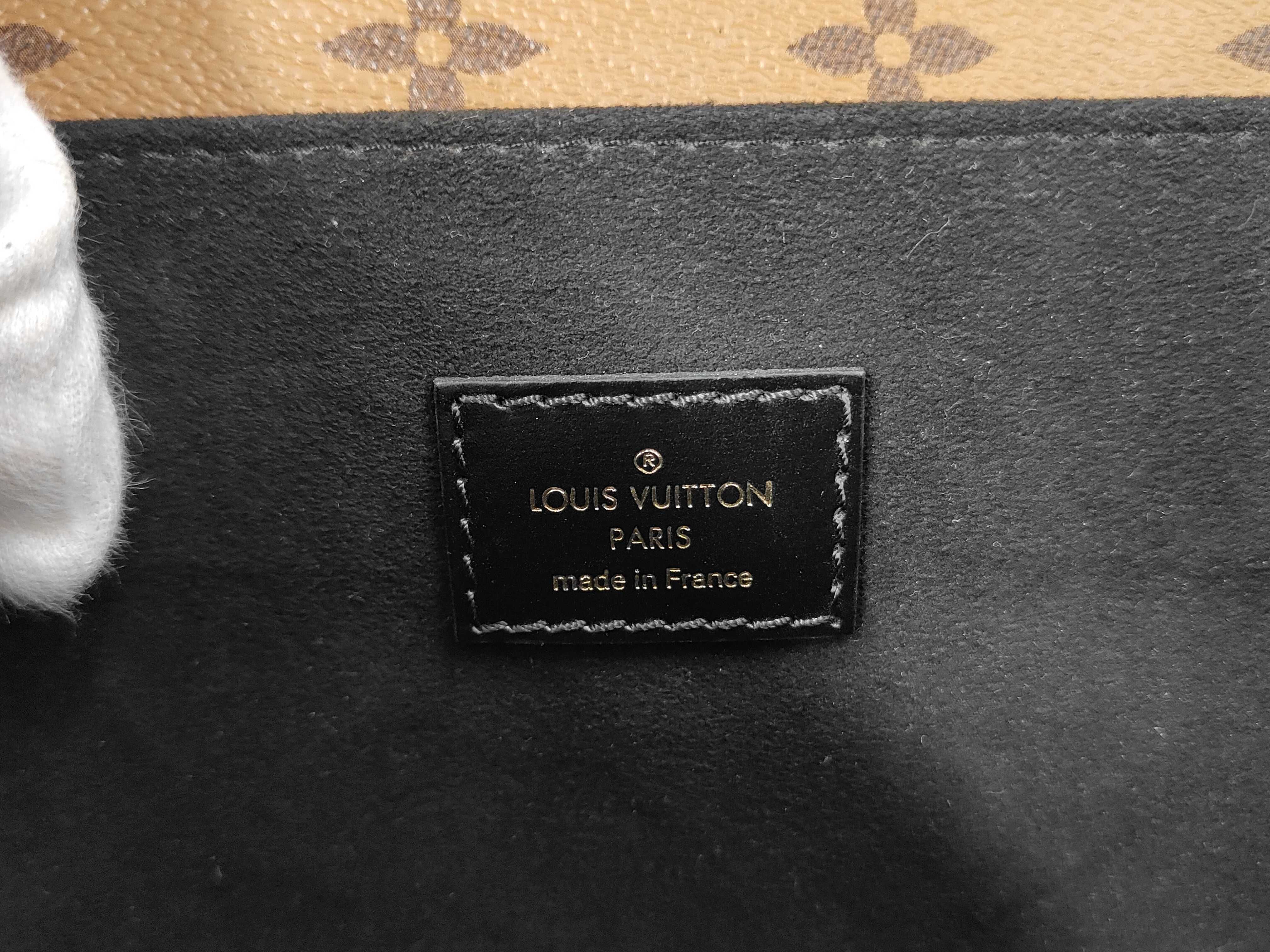 Pochette Metis MM Monogram Reverse M44876 Shoulder Bag — view 11