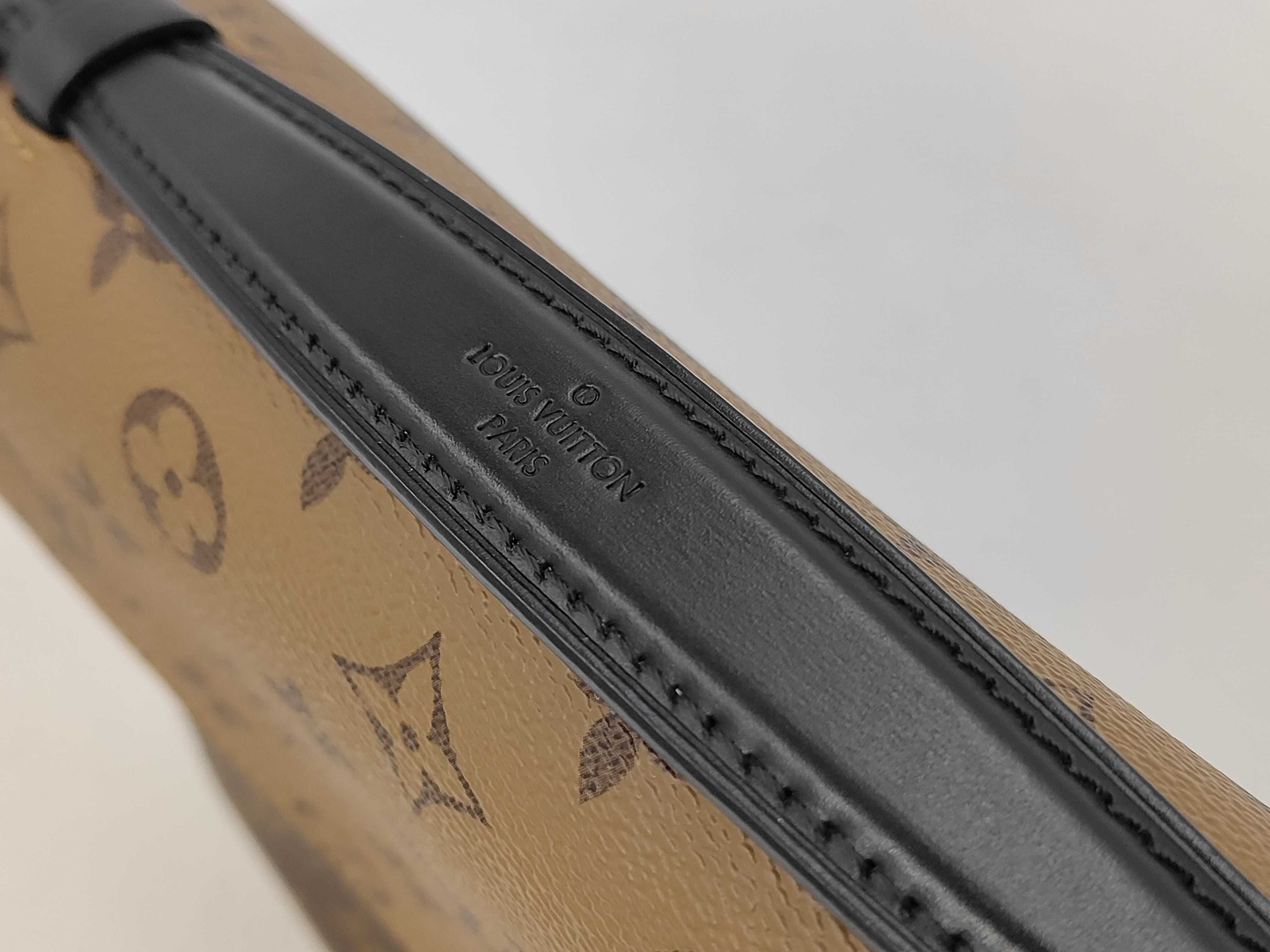 Pochette Metis MM Monogram Reverse M44876 Shoulder Bag — view 4