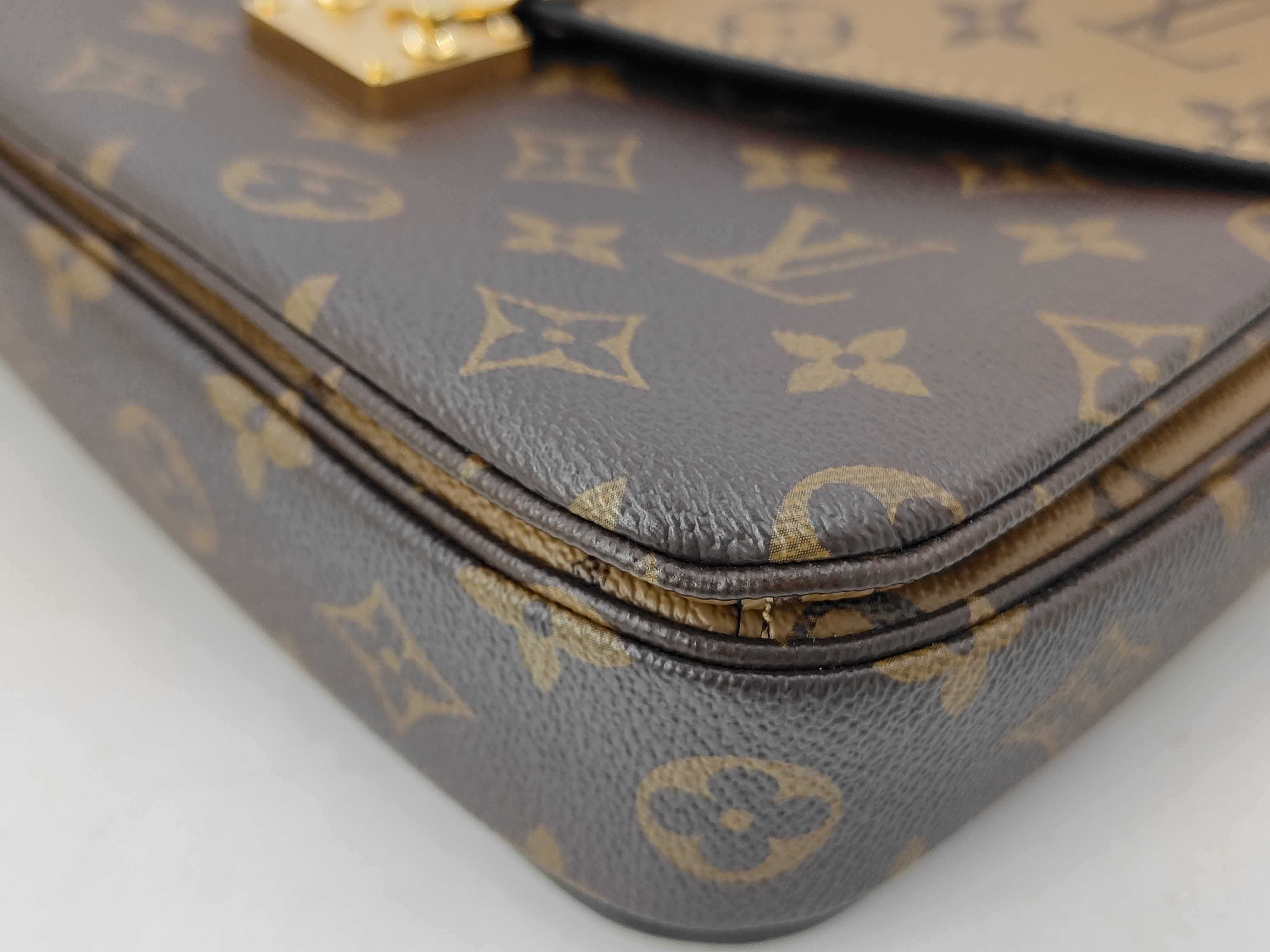 Pochette Metis MM Monogram Reverse M44876 Shoulder Bag — view 7