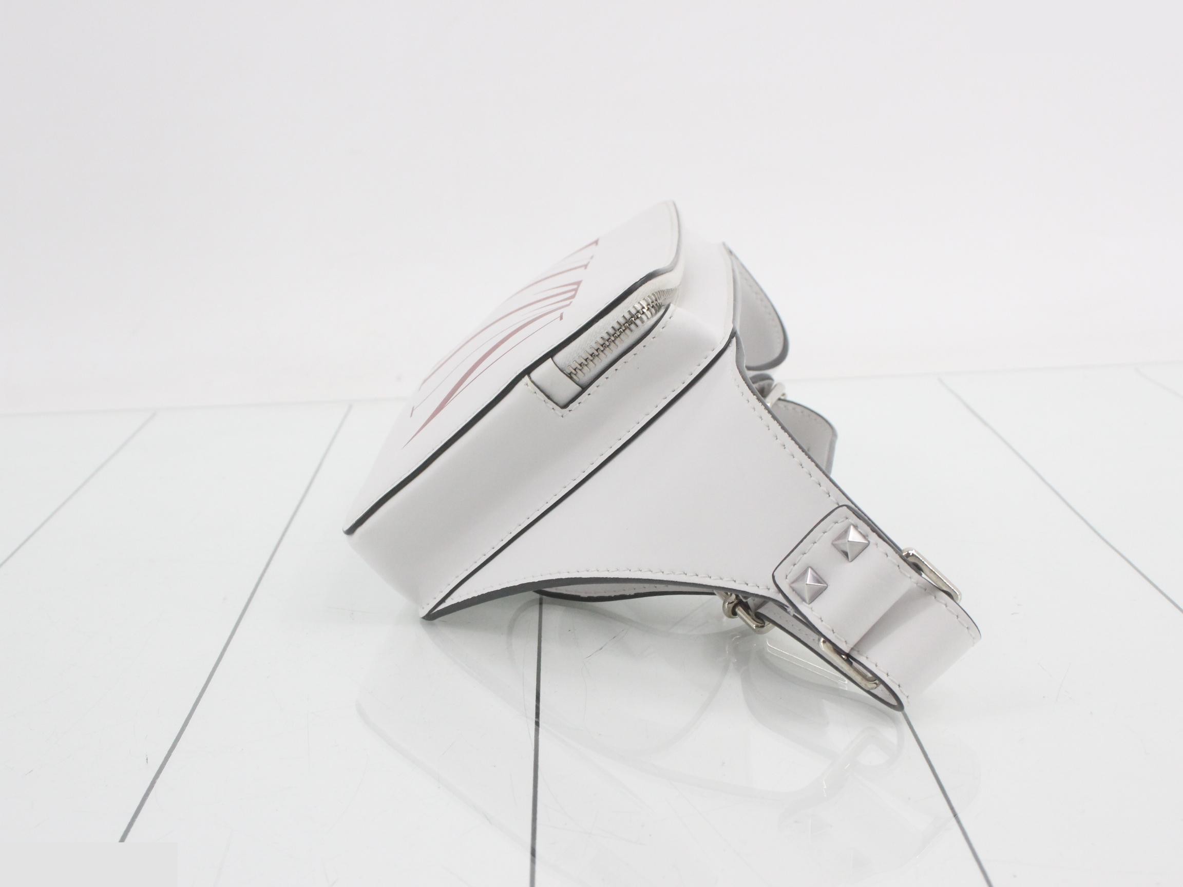 VLTN logo body bag, leather, white and red. — view 3