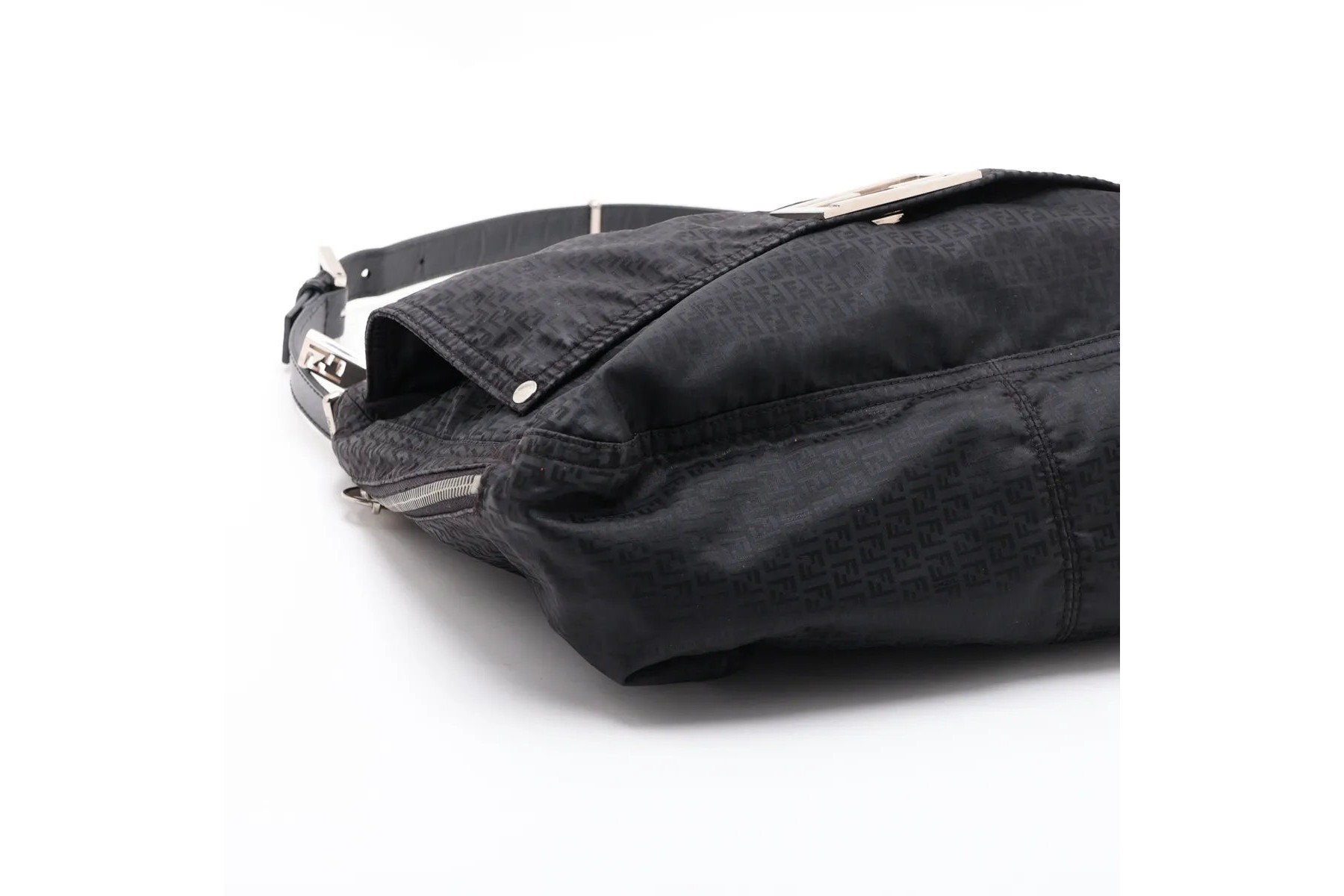 Zucchino Mamma Baguette FF Hardware Leather Shoulder Bag — view 4