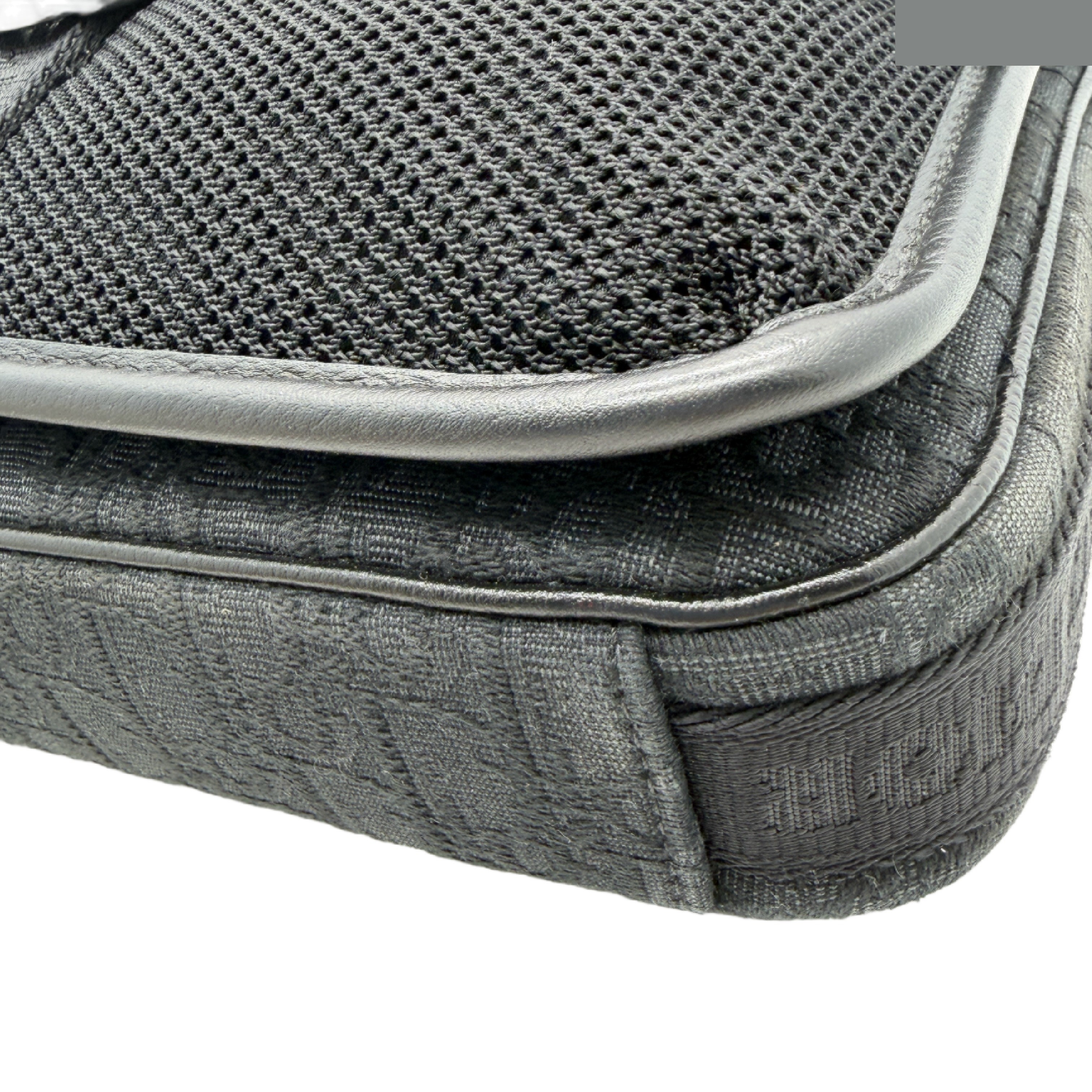 Oblique Dior 8 Messenger Bag Shoulder Bag — view 6