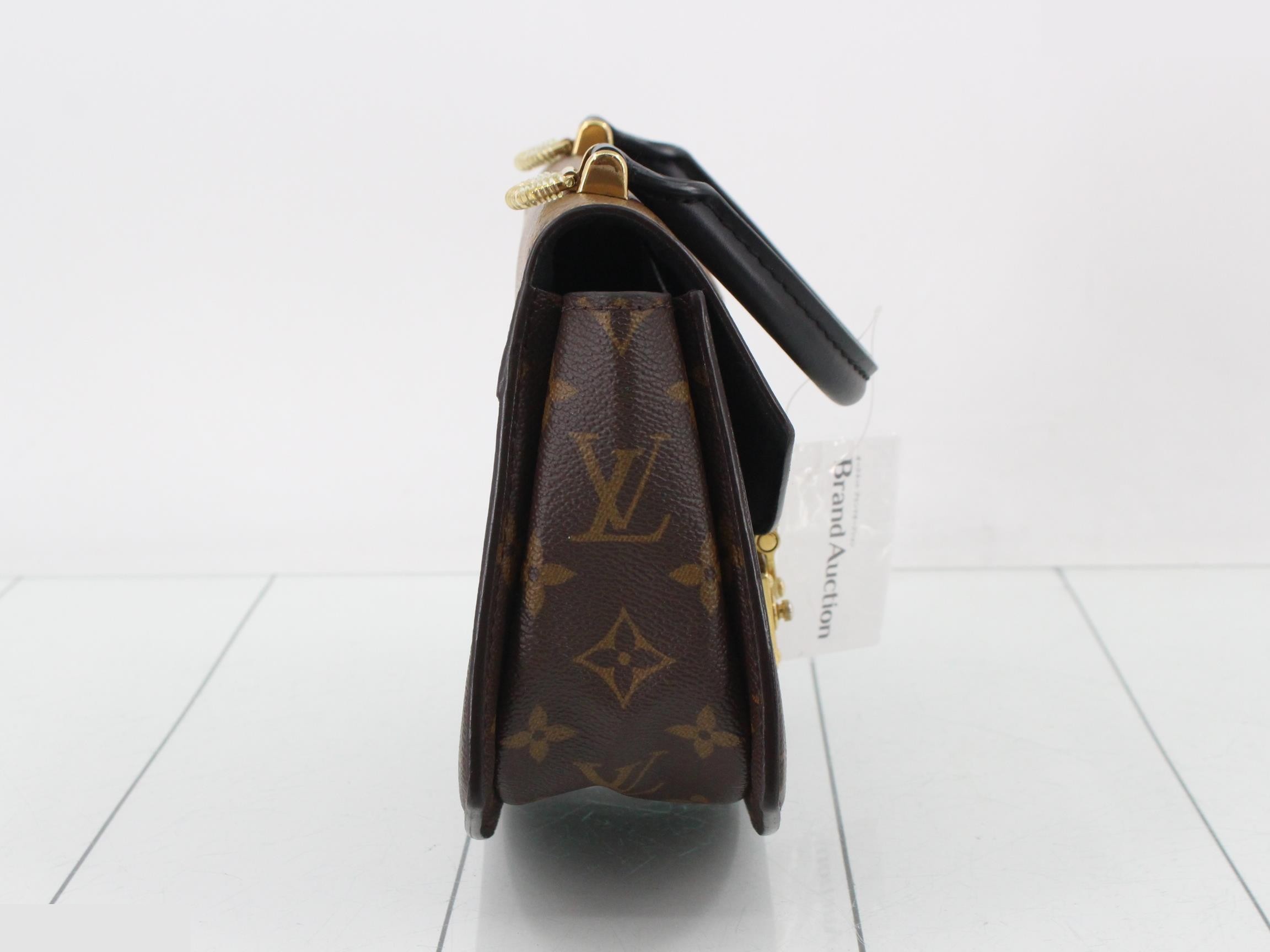 LV Monogram Tilsit Shoulder Bag — view 4