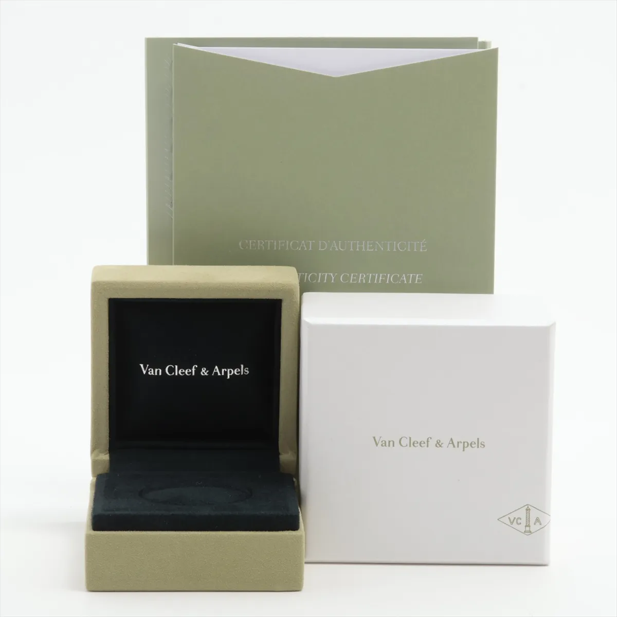 Perlee Ring 750 (Yellow Gold) 2.0g Size 51 JP549204 (Dents) VCARPJMG51 — view 5