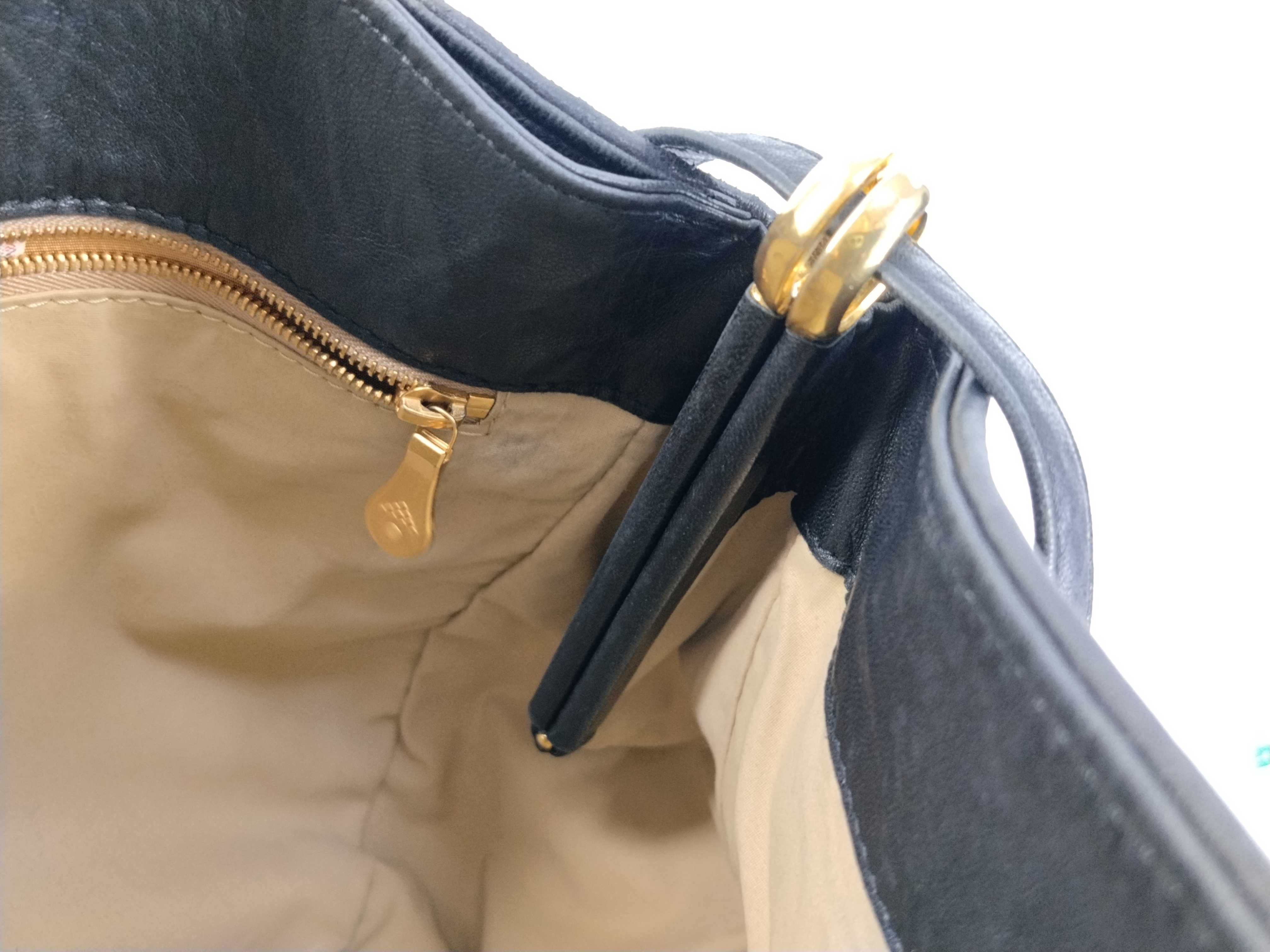 Intrecciato Leather One-Shoulder Bag, Black, Excellent Condition — view 9