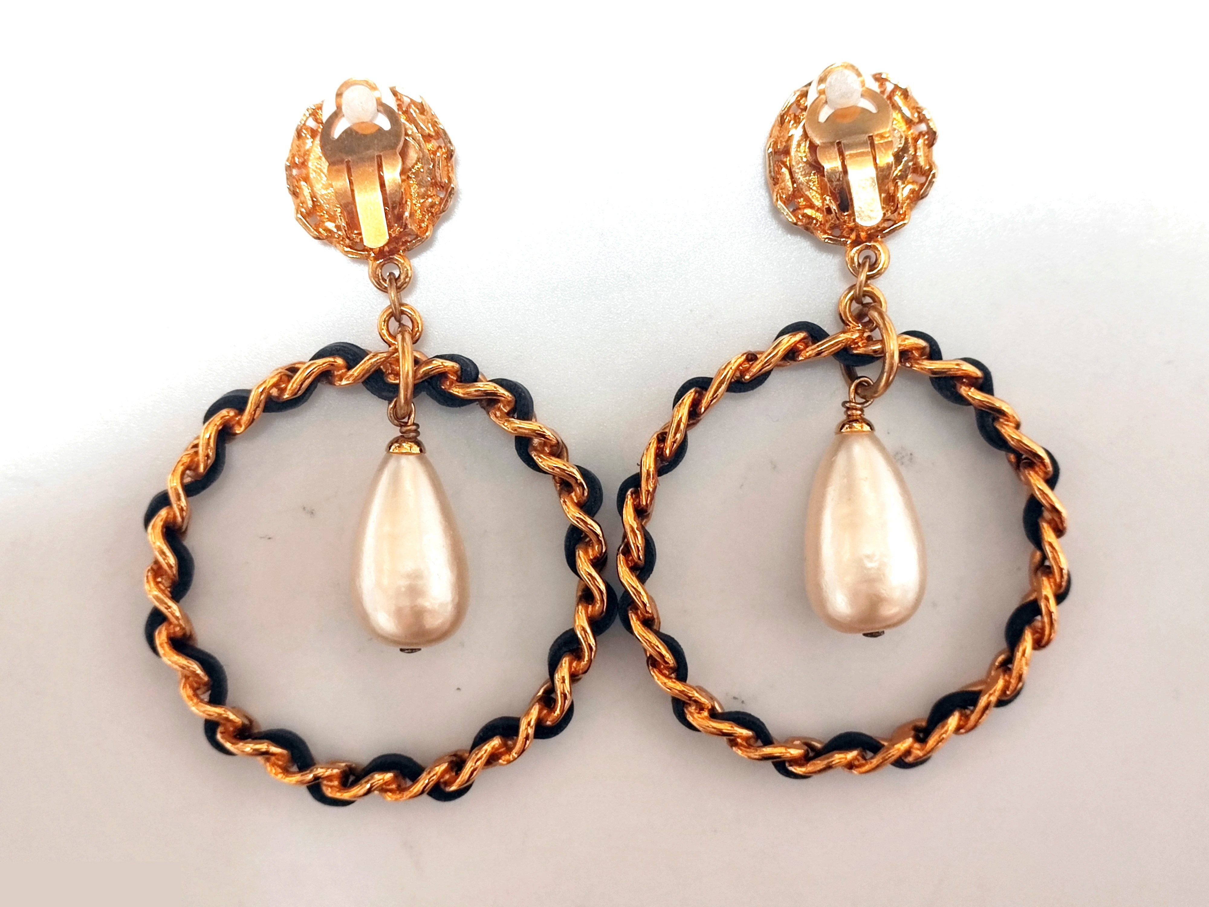 Coco Mark Leather Chain Circle Pearl Swing Earrings 93P — view 6